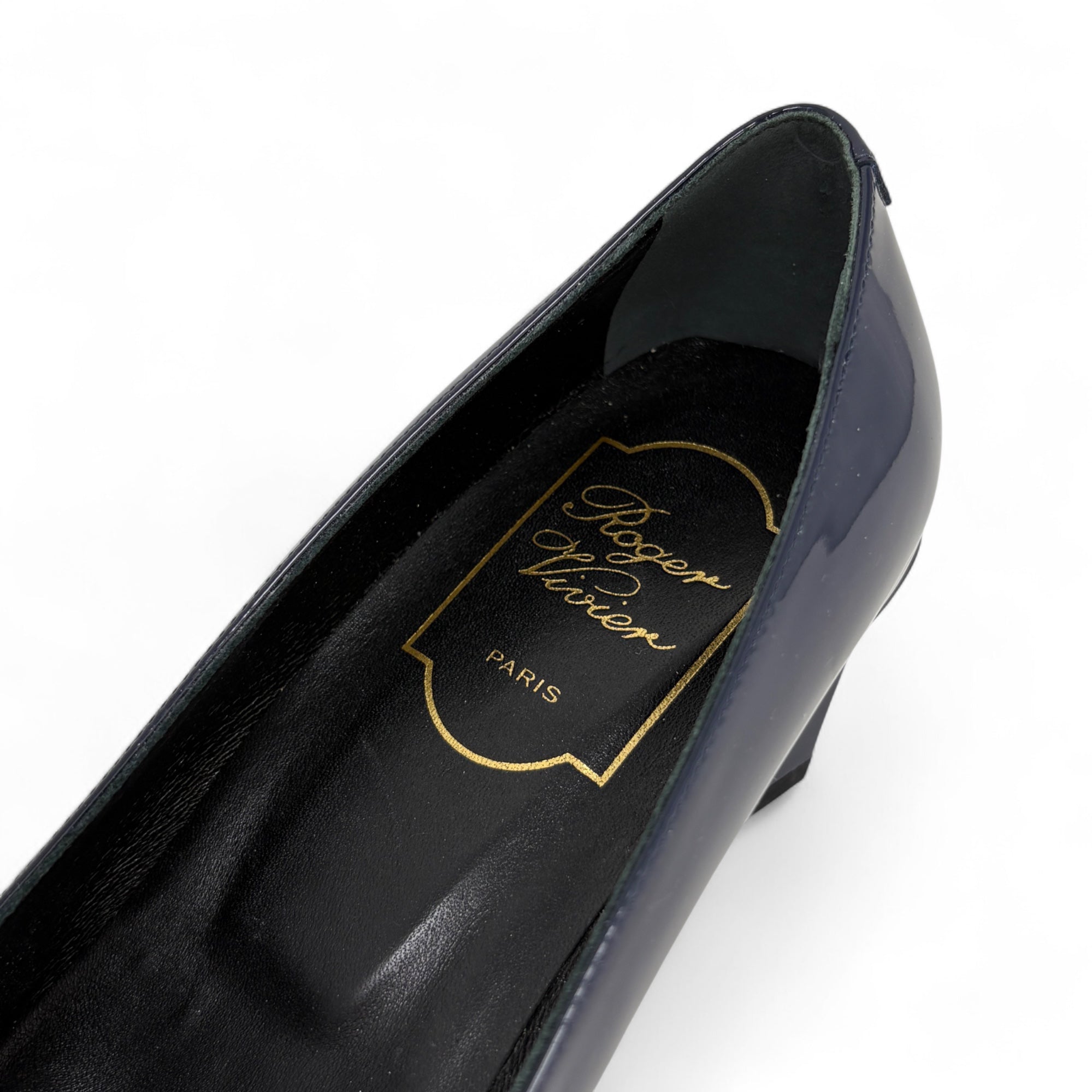 Roger Vivier Dark Blue Patent Belle Vivier Pumps 35.5