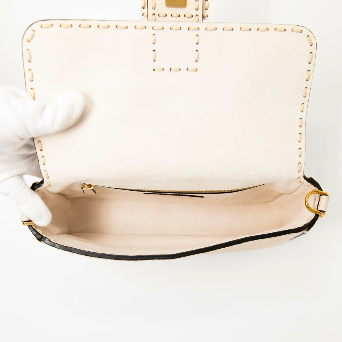 Fendi White Medium Stitch Baguette Bag