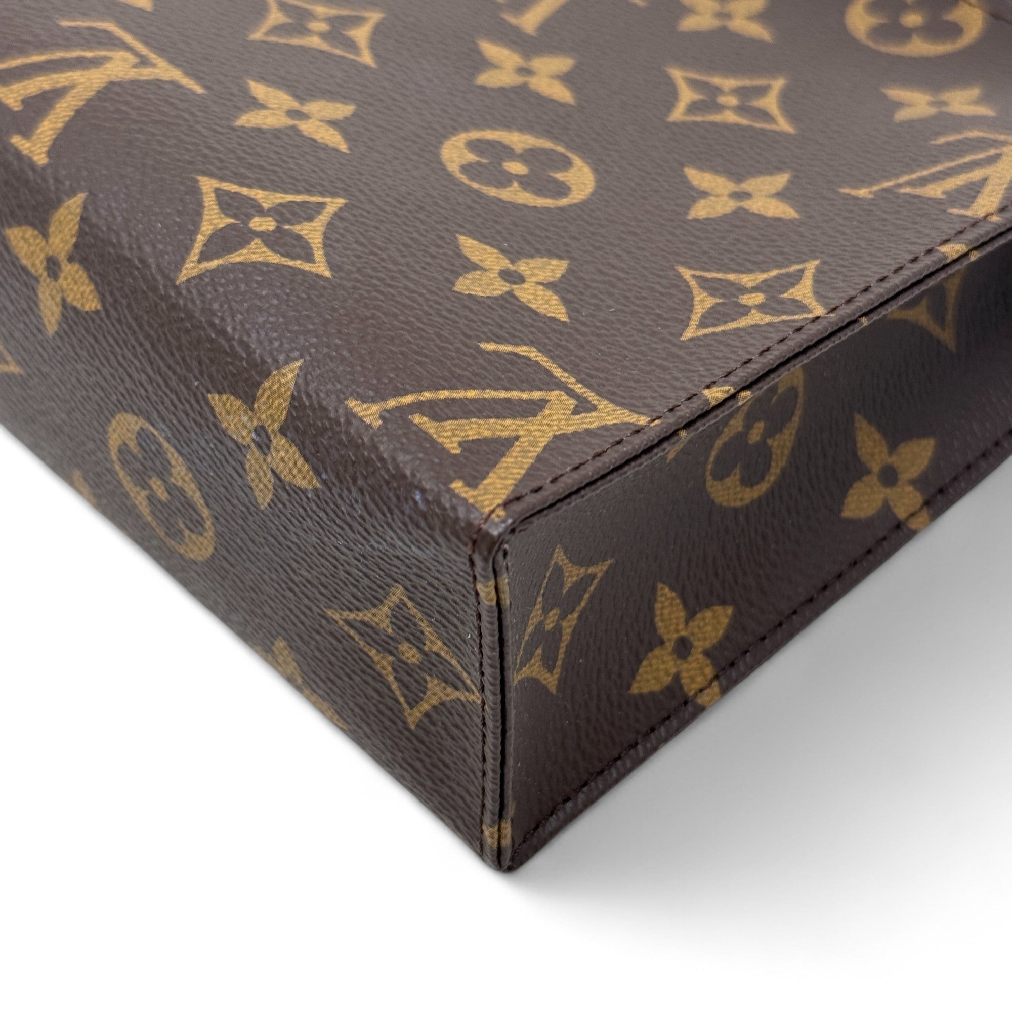 Louis Vuitton Monogram Toiletry 19