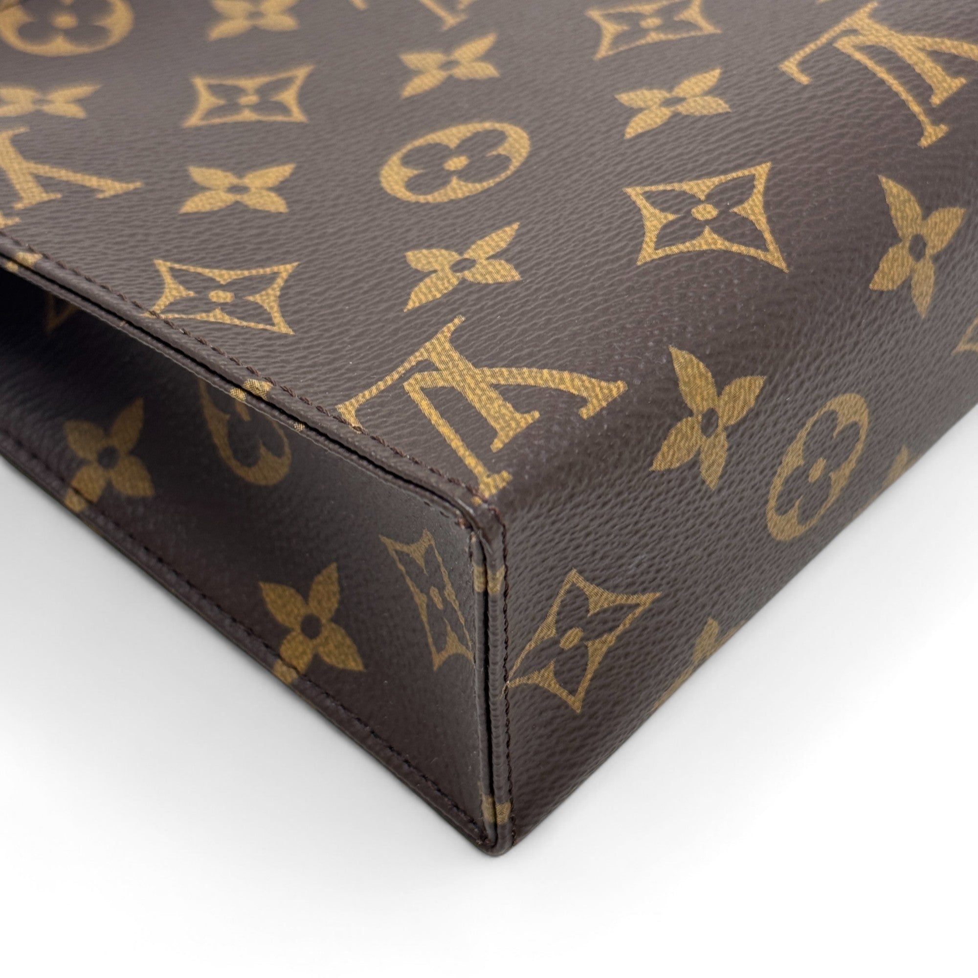 Louis Vuitton Monogram Toiletry 19