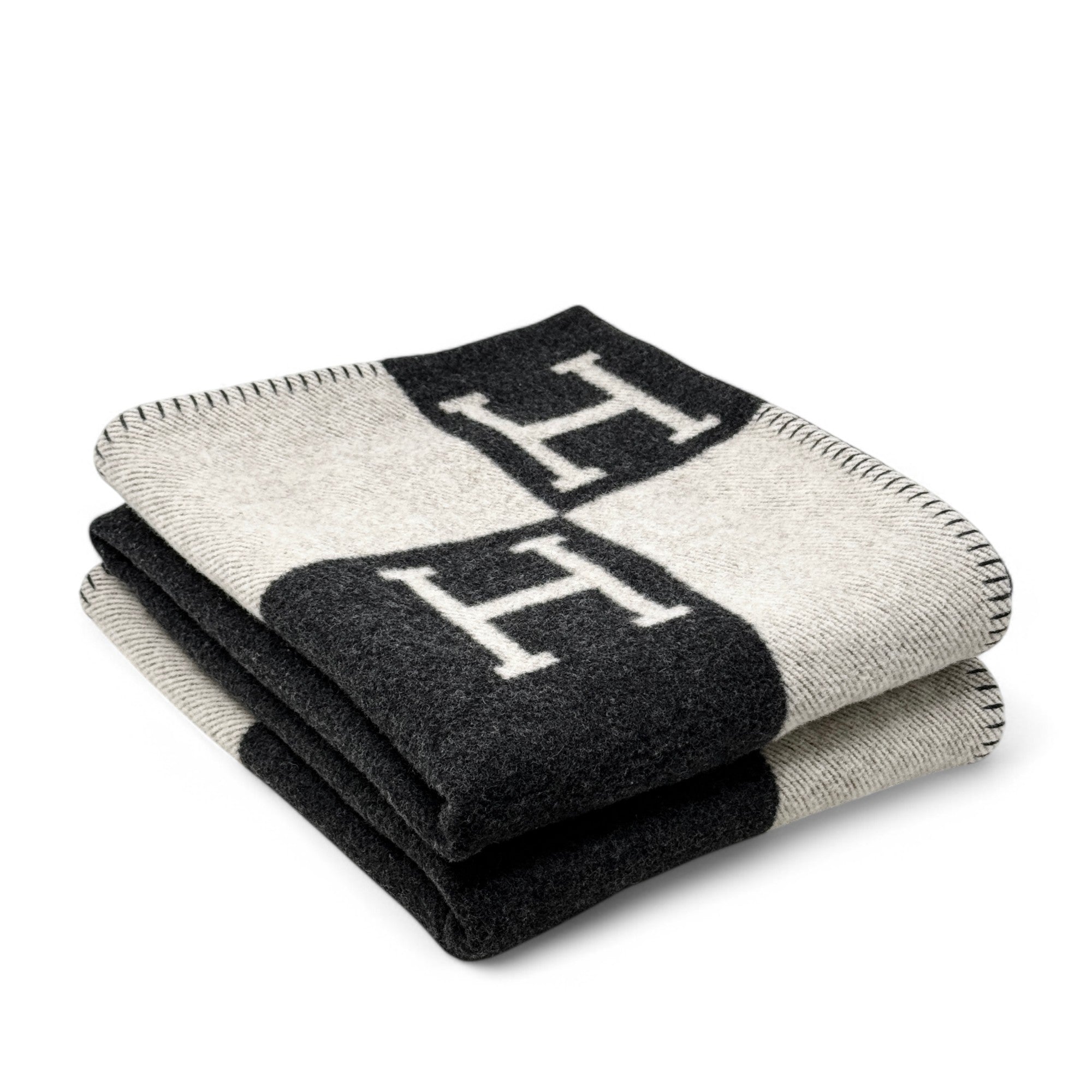 Hermes Gris Fonce Avalon Throw Blanket Pillow Set