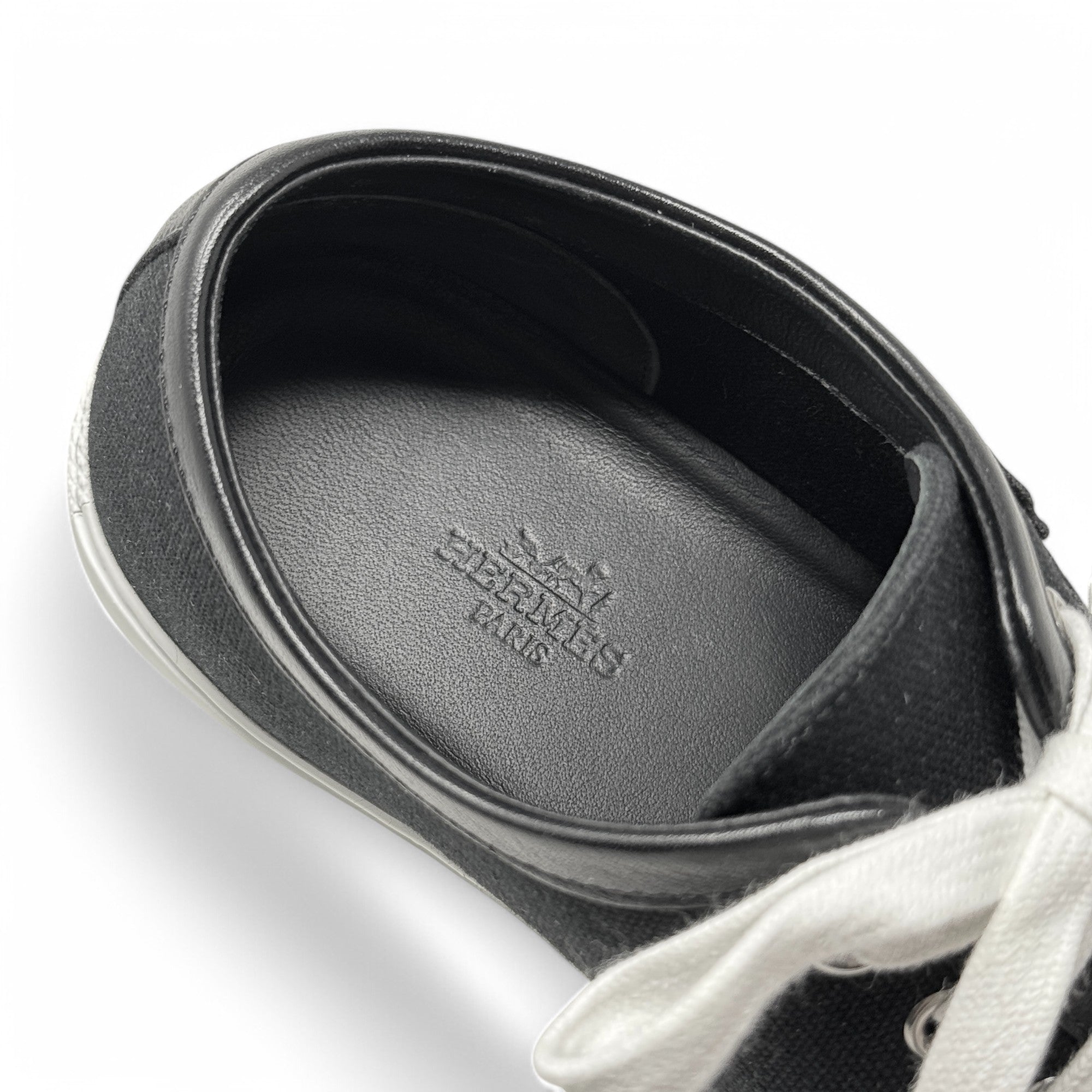 Hermes Noir Innocent Sneakers 37