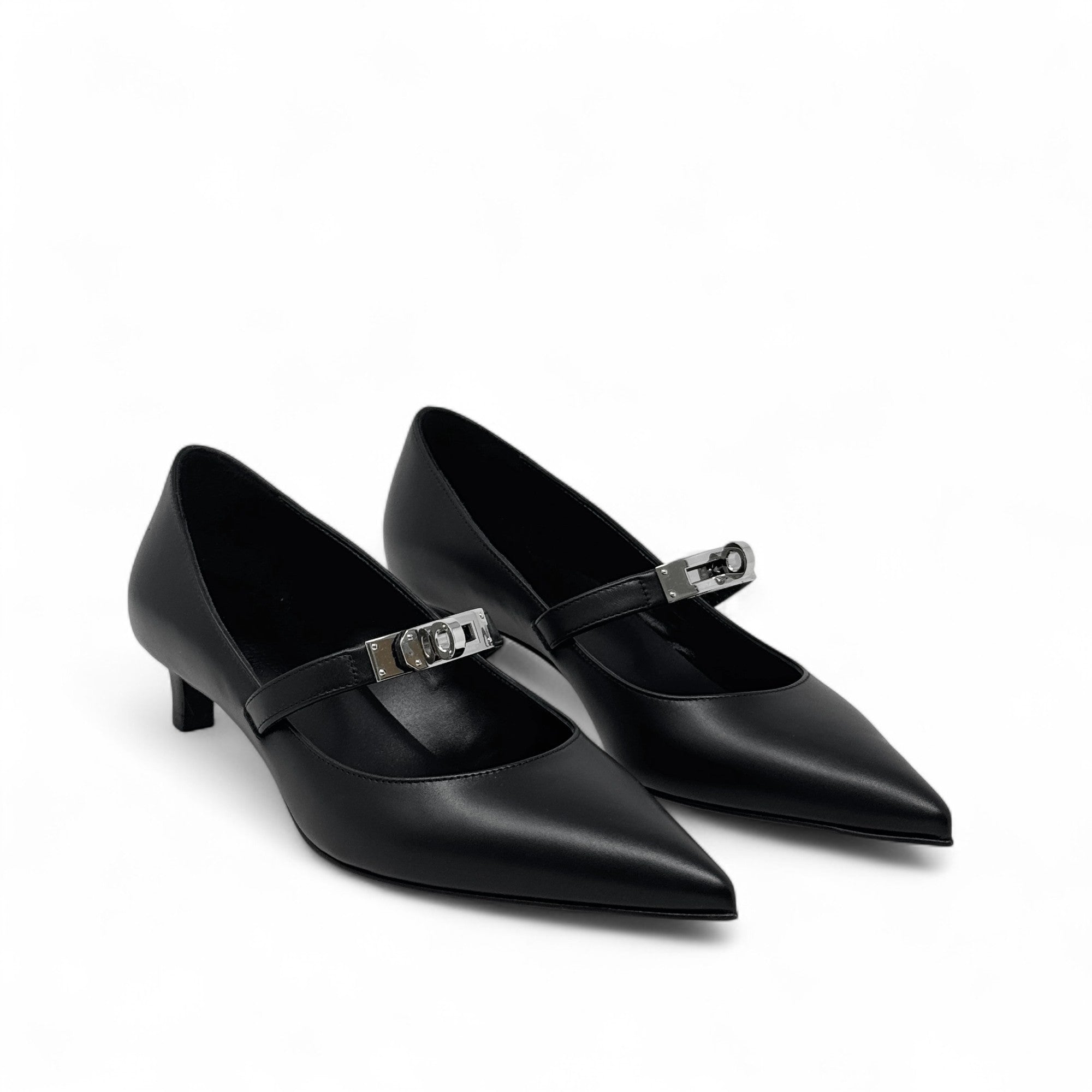 Hermes Noir Kiara Pumps 36