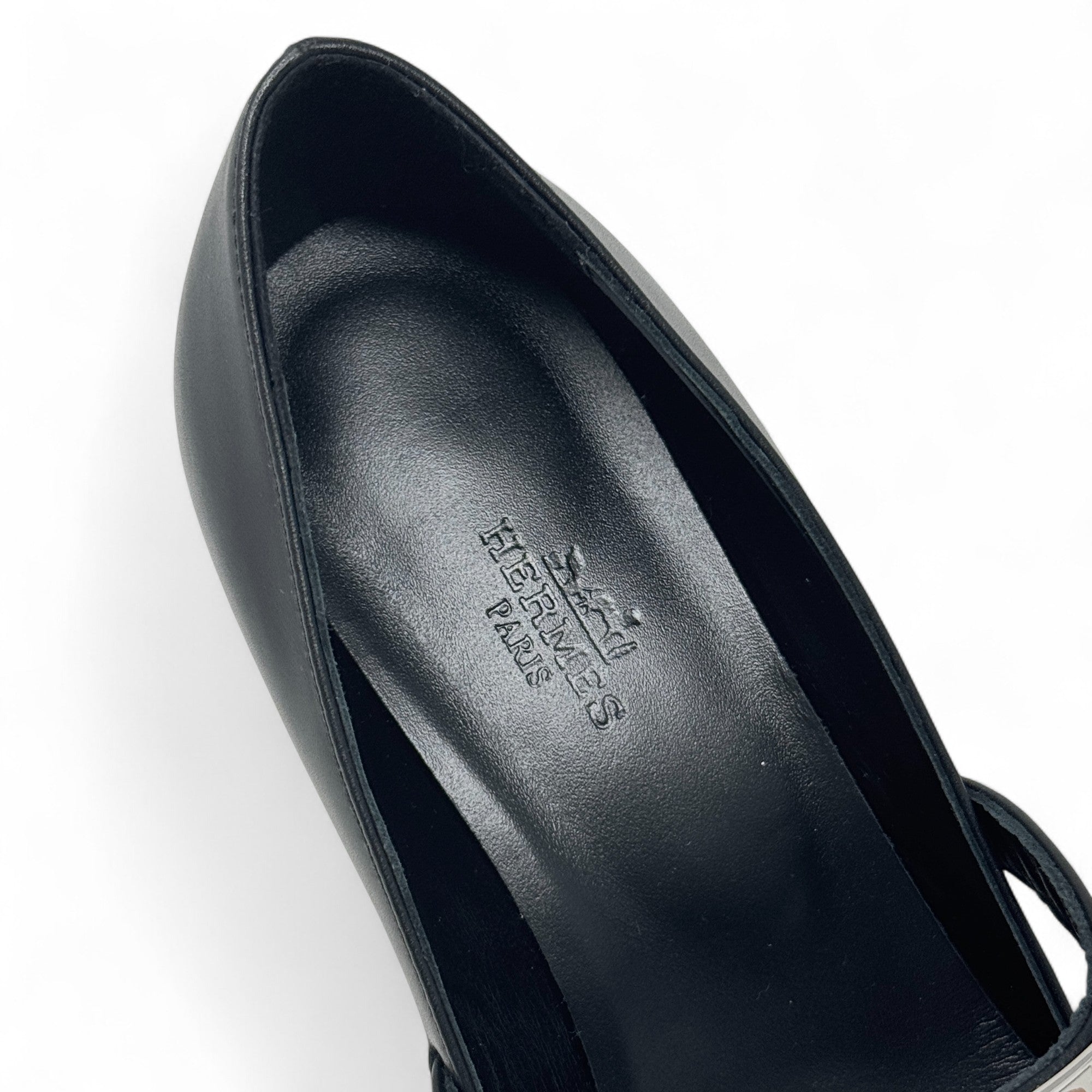 Hermes Noir Kiara Pumps 36