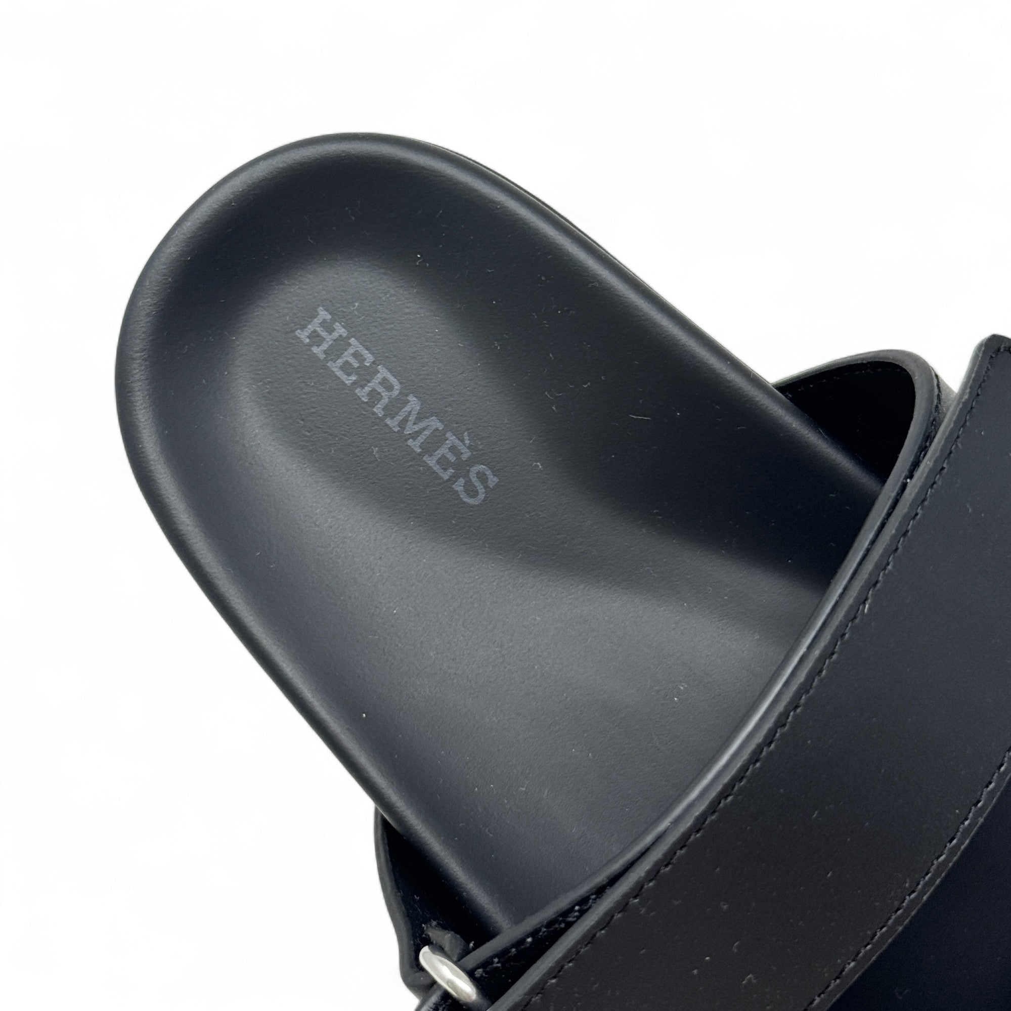 Hermes Noir Chypre Sandals 37