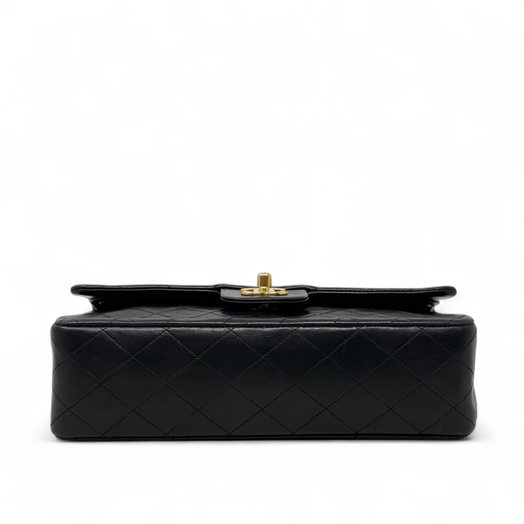Chanel Black Medium Vintage Classic Flap