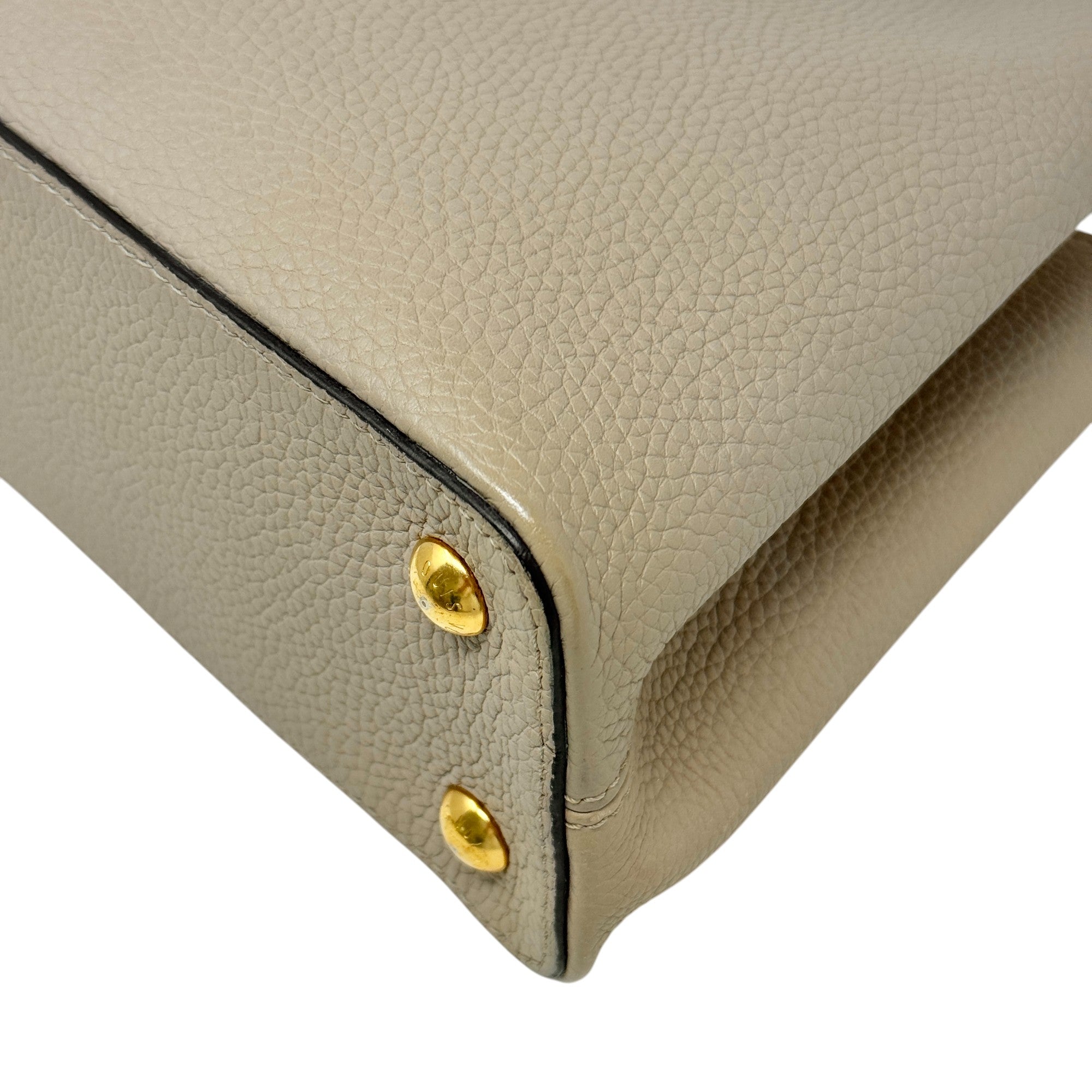 Louis Vuitton Galet Capucines MM