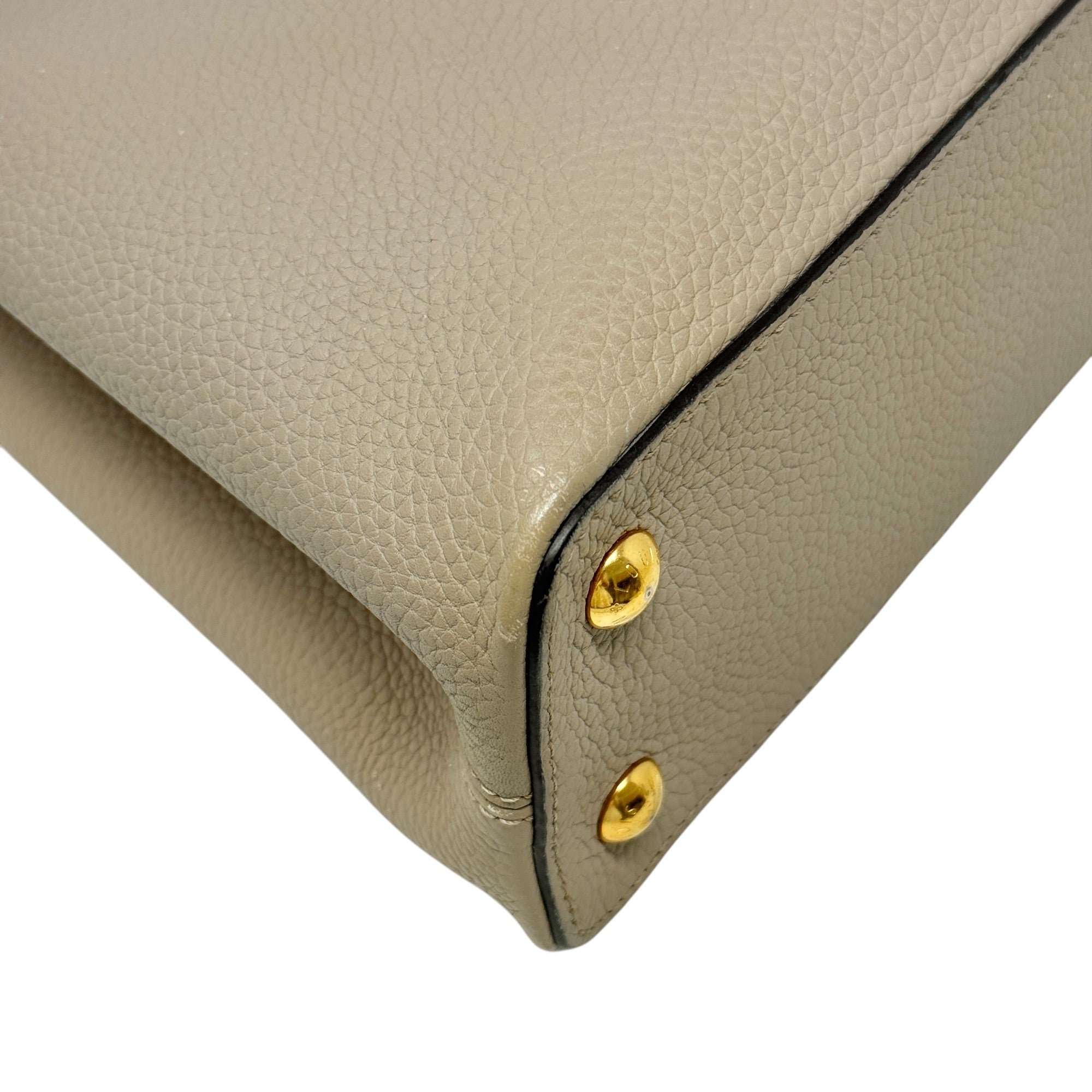 Louis Vuitton Galet Capucines MM