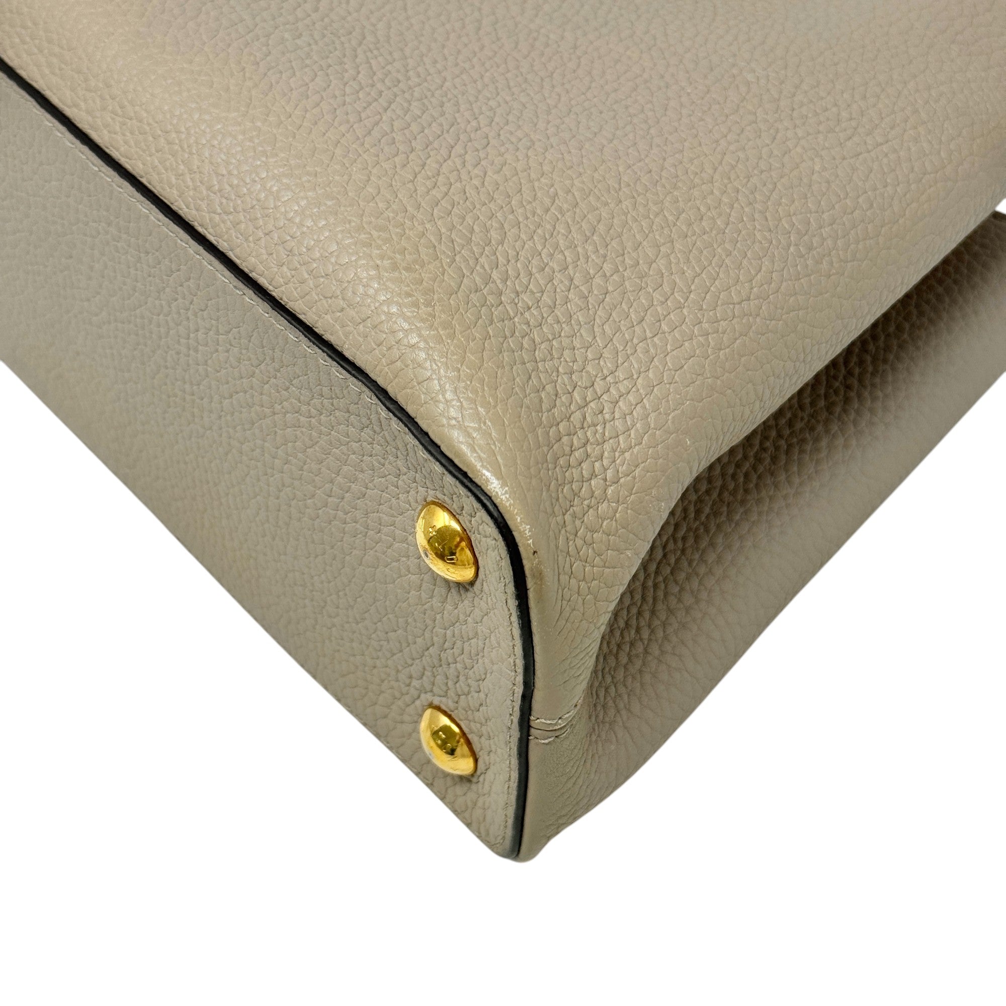Louis Vuitton Galet Capucines MM