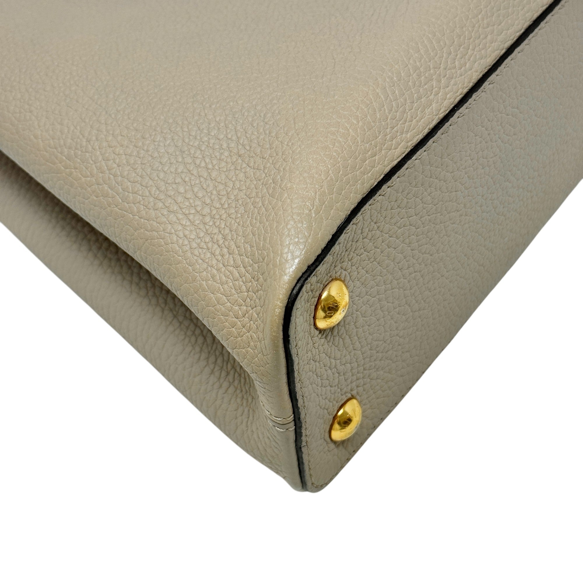 Louis Vuitton Galet Capucines MM