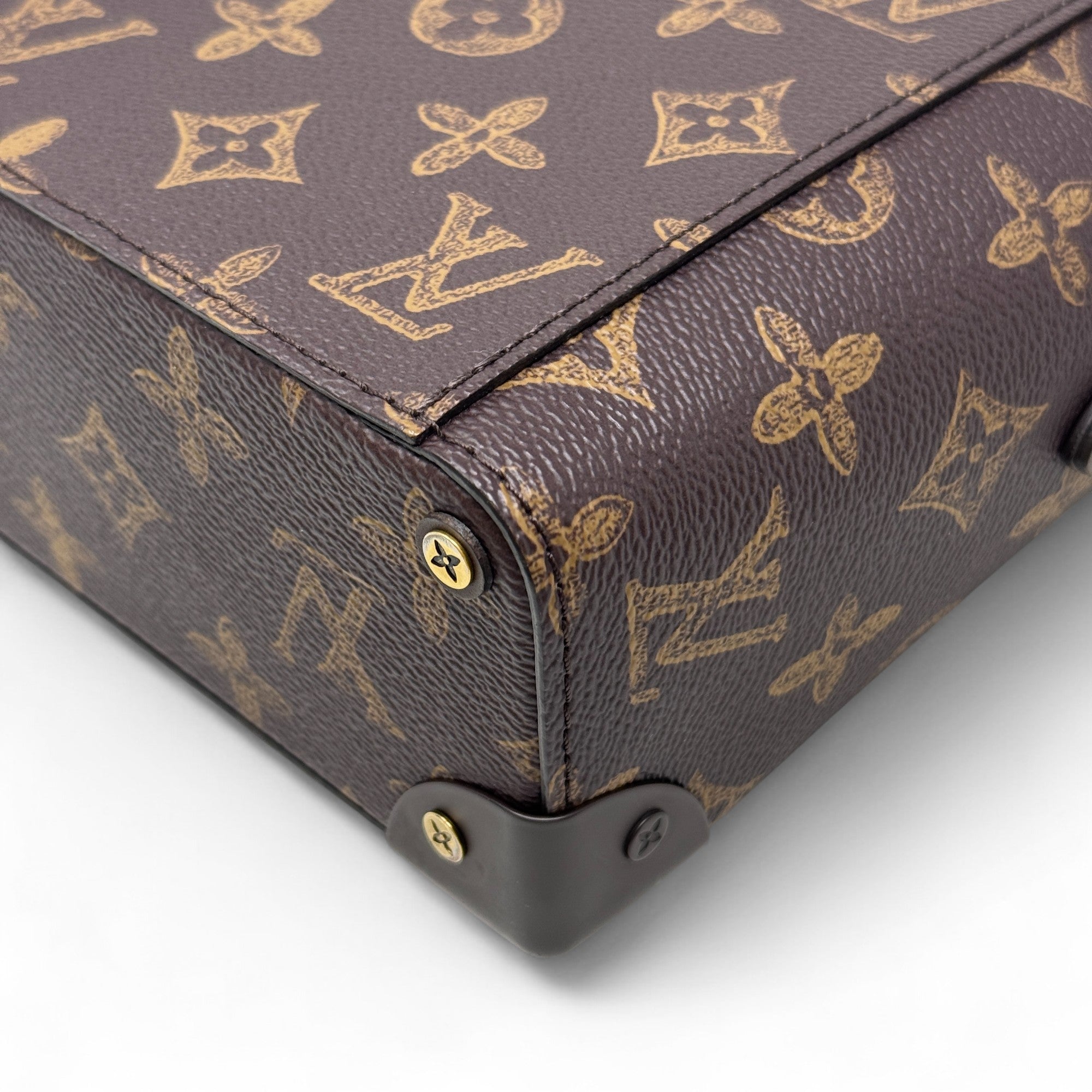 Louis Vuitton Monogram N°7 Vertical Trunk