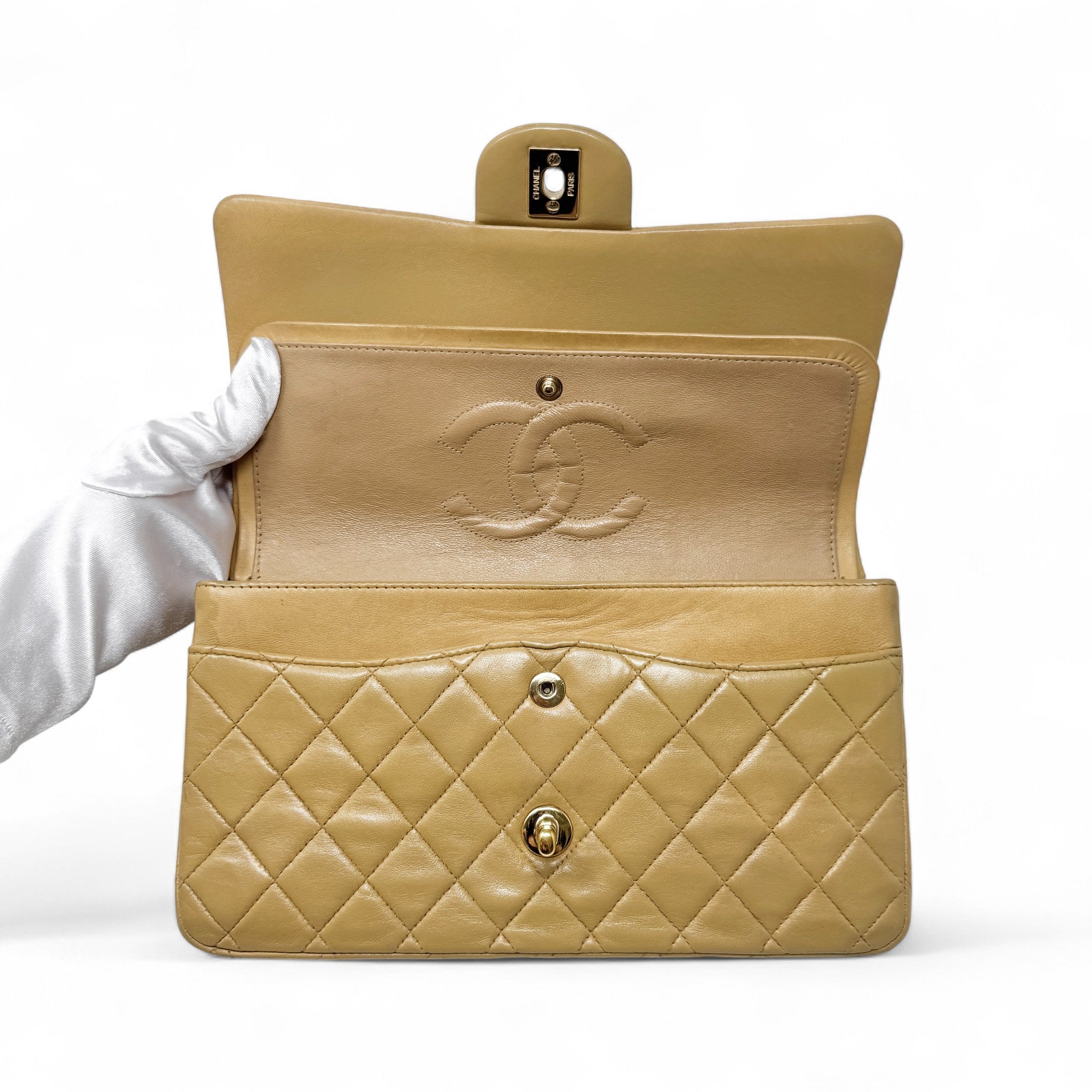 Chanel Beige Medium Vintage Classic Flap