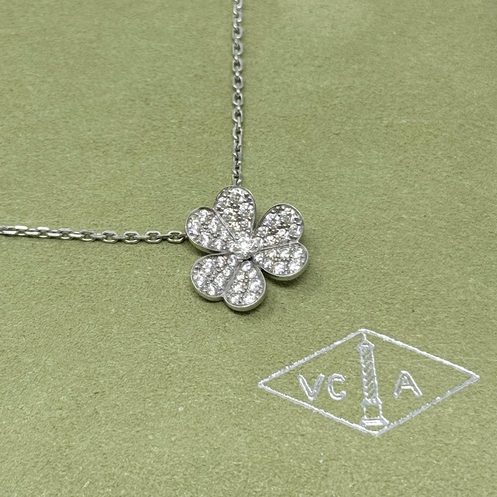 Van Cleef & Arpels Diamond Small Frivole Pendant