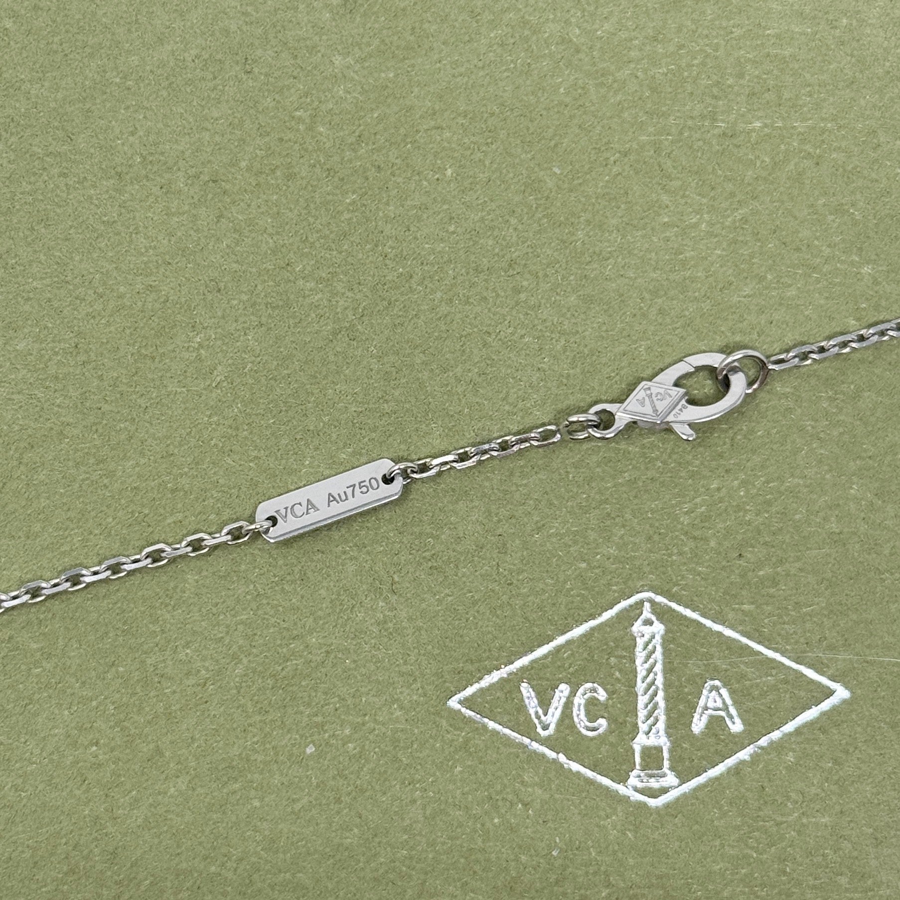 Van Cleef & Arpels Diamond Small Frivole Pendant