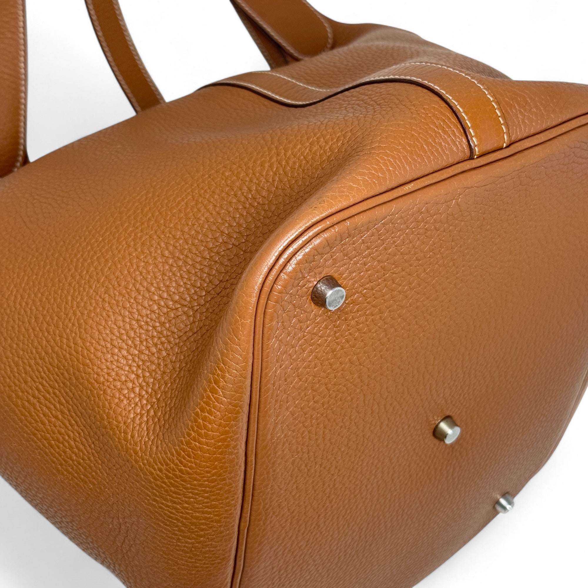 Hermes Gold Clemence Picotin 26