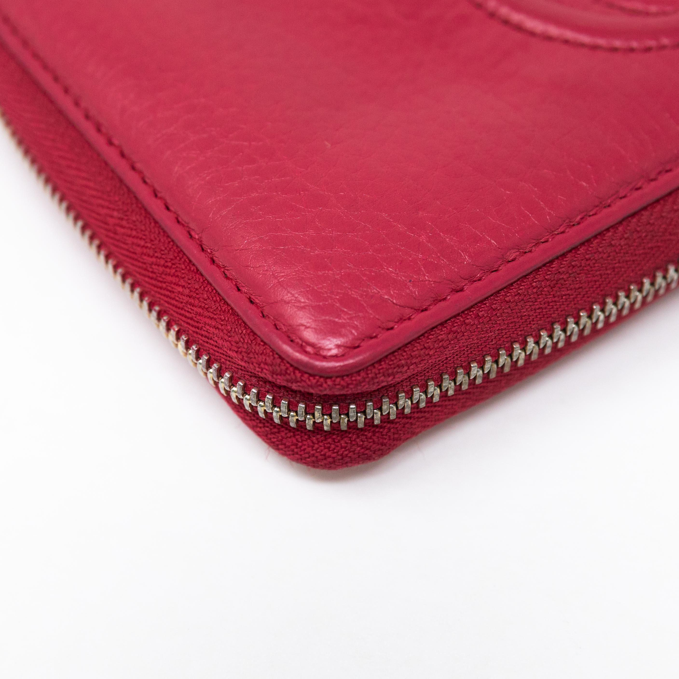 Gucci Pink Soho Wallet
