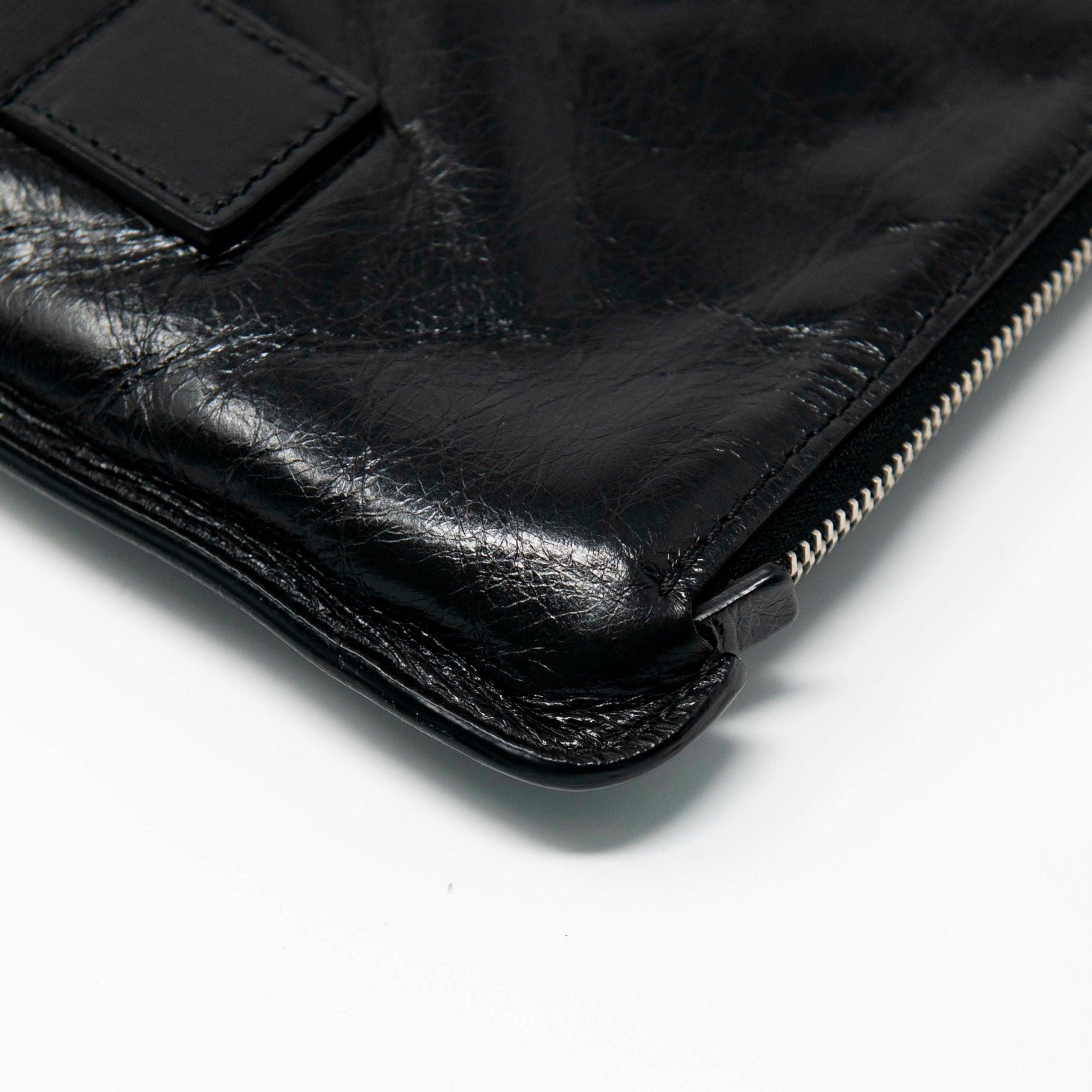 Chanel Black Feministe Mais Feminine Clutch