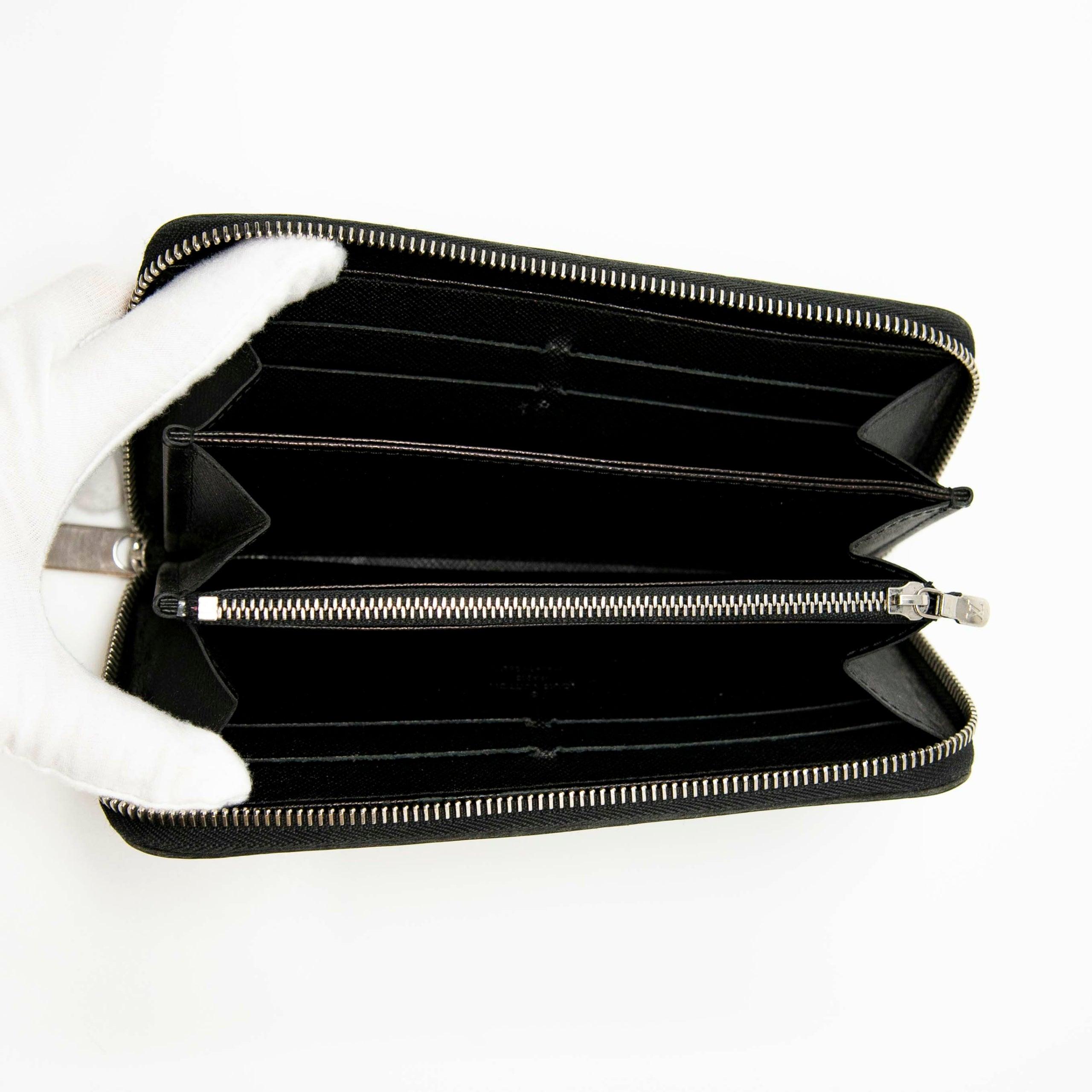 Louis Vuitton Black Epi Zippy Wallet