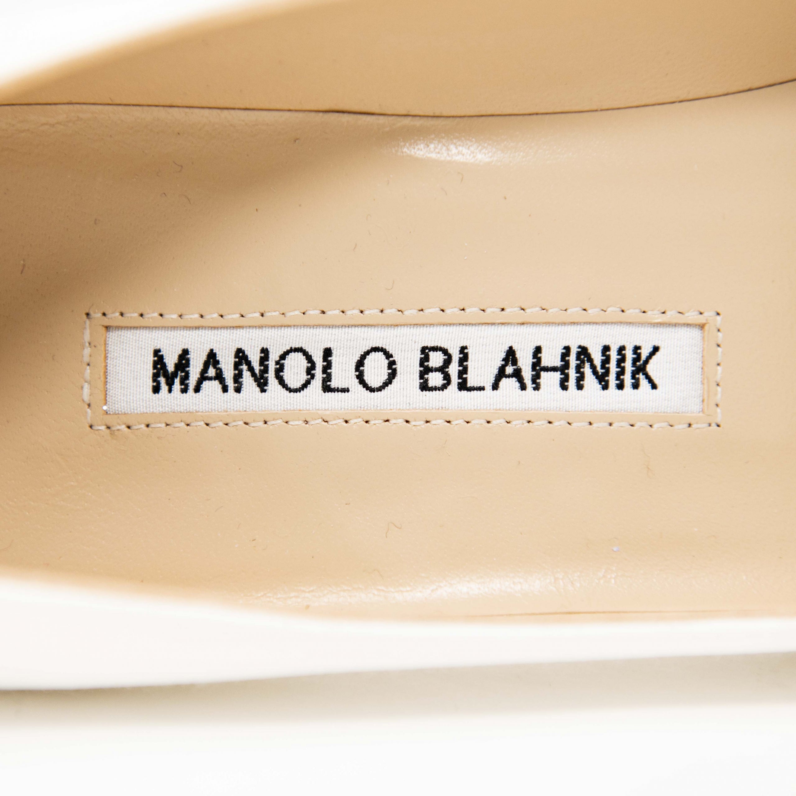 Manolo Blahnik White Satin Hangisi Pumps 36