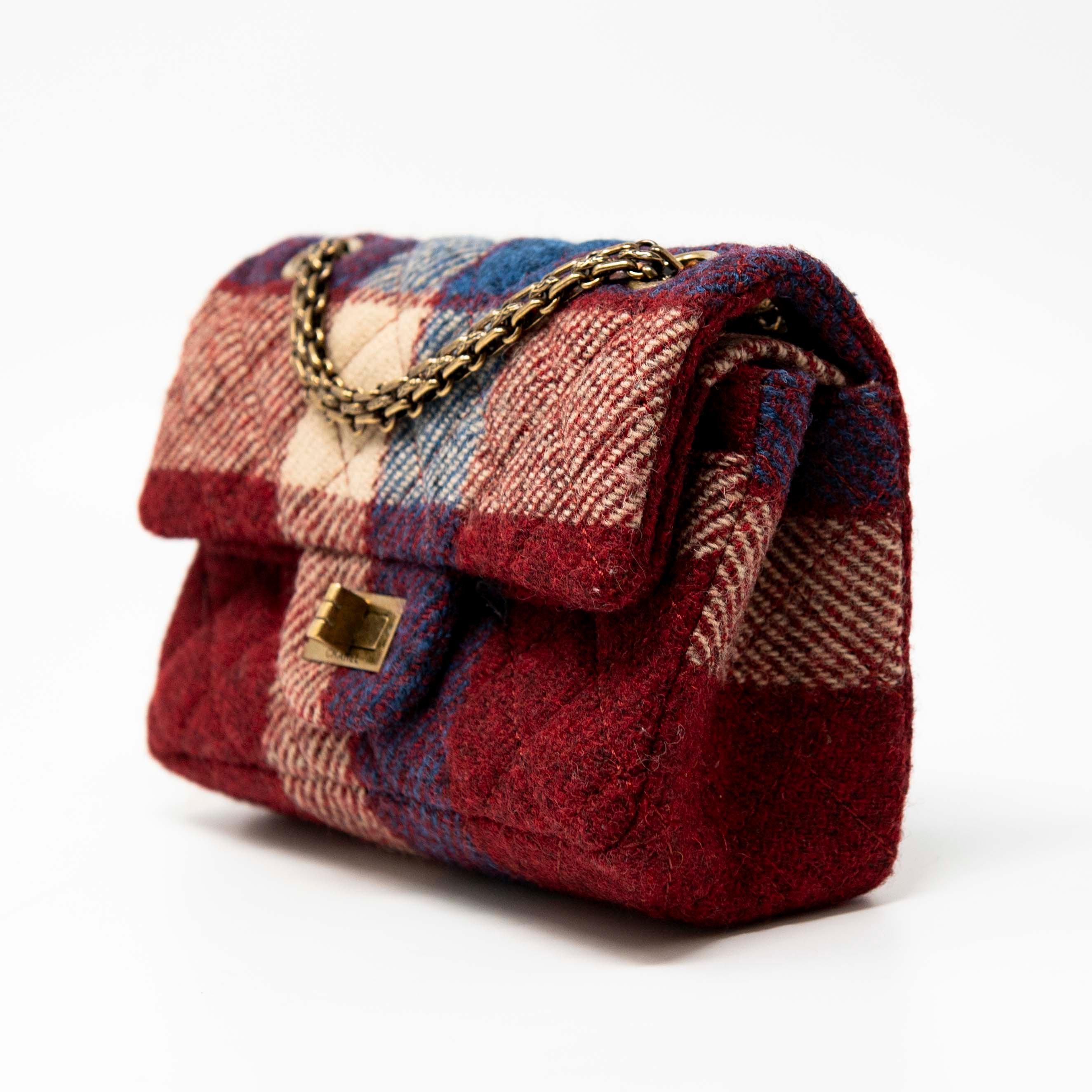 Chanel Red Tweed 2.55 Reissue 224