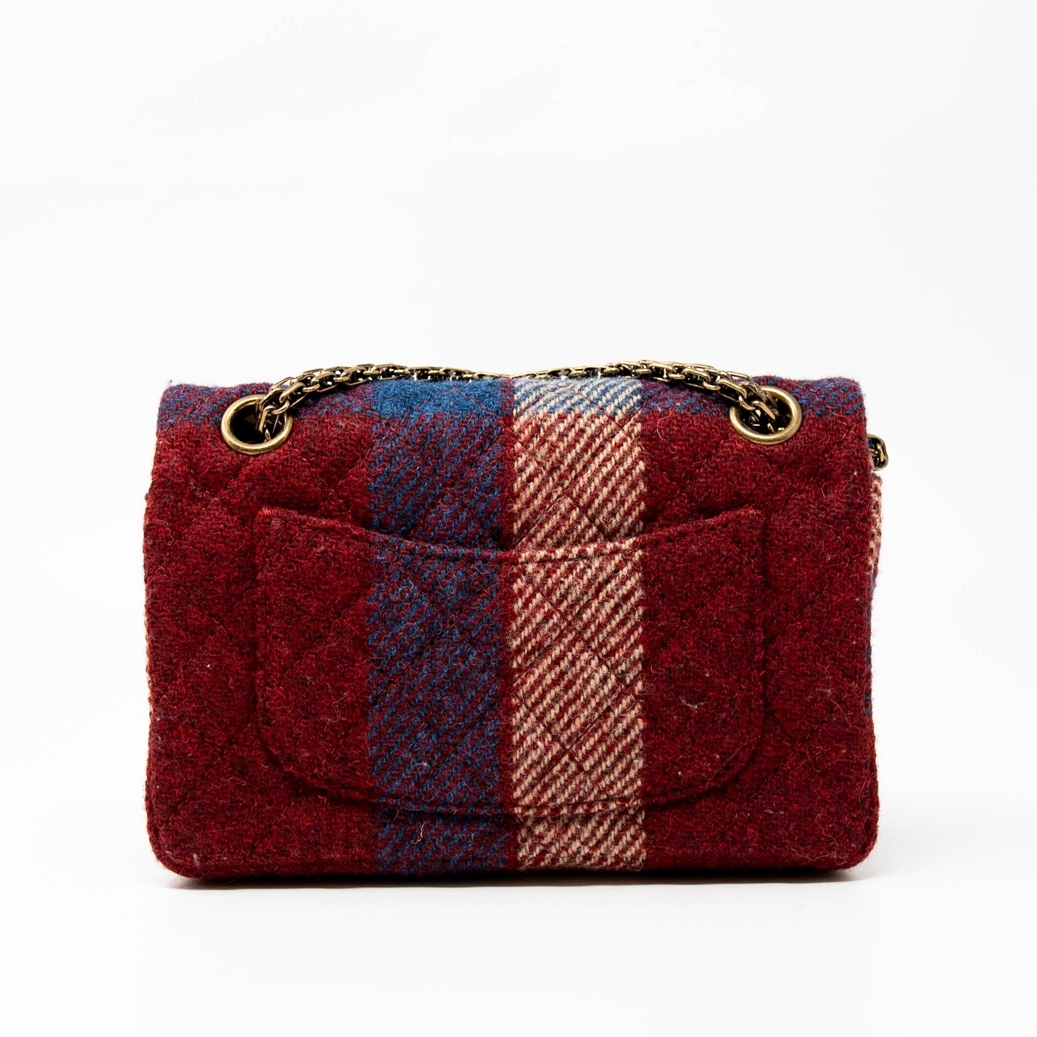 Chanel Red Tweed 2.55 Reissue 224