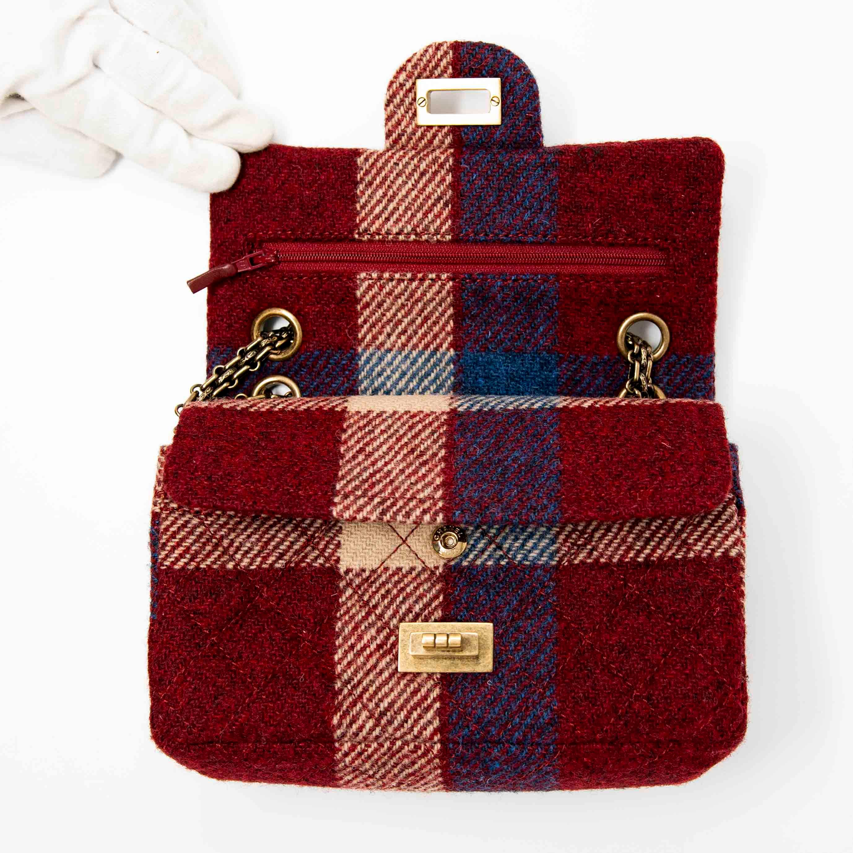 Chanel Red Tweed 2.55 Reissue 224