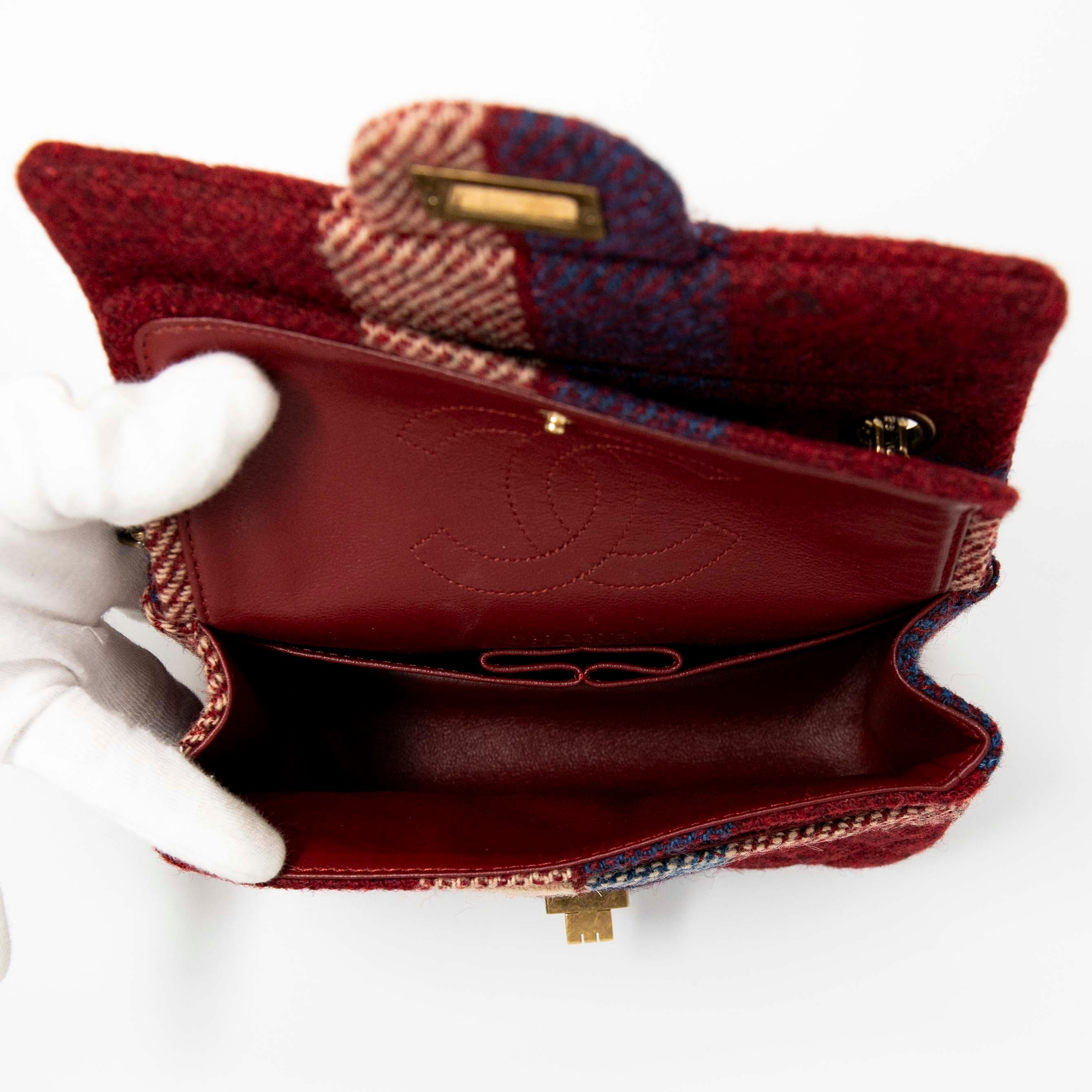 Chanel Red Tweed 2.55 Reissue 224