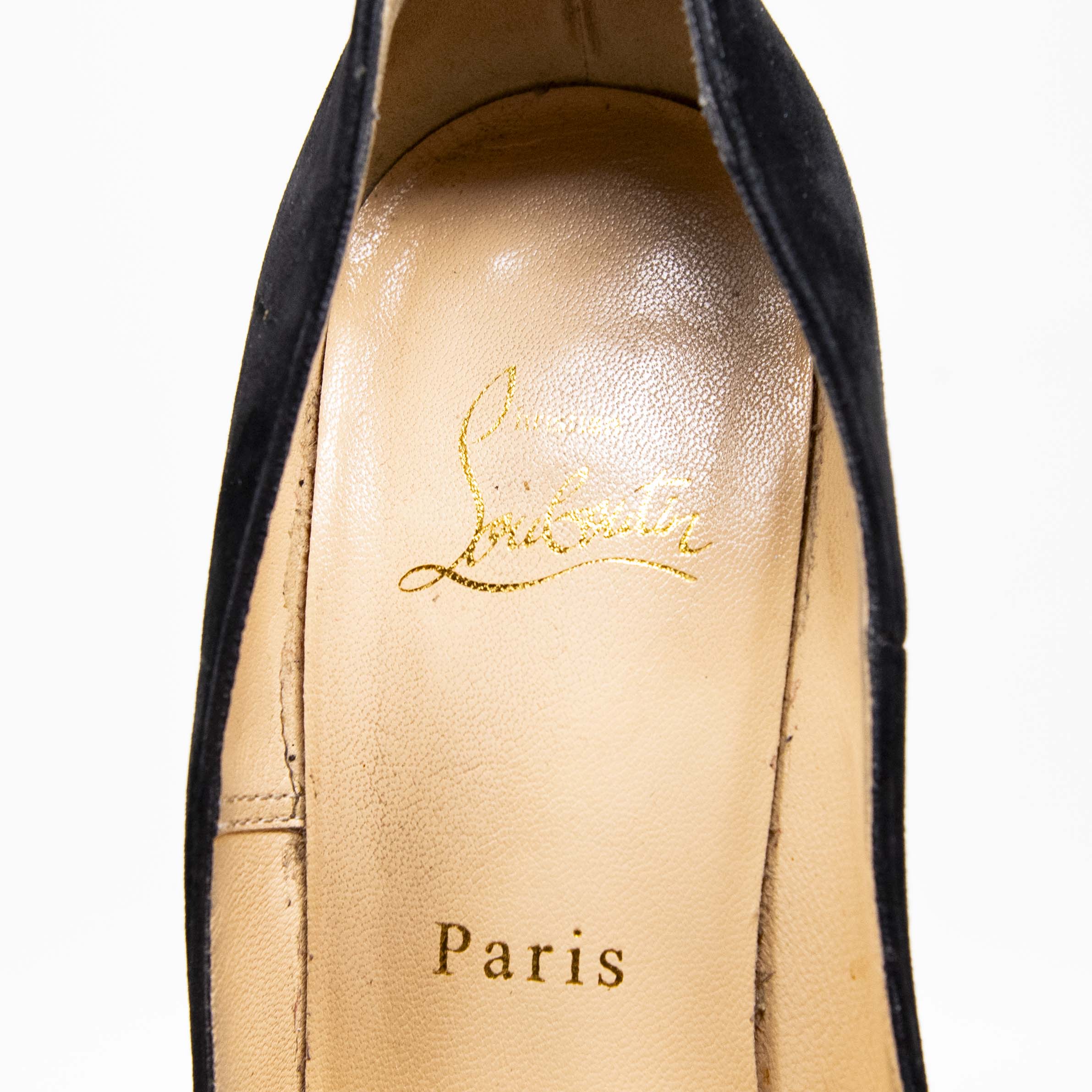 Christian Louboutin Black So Kate Pumps 37