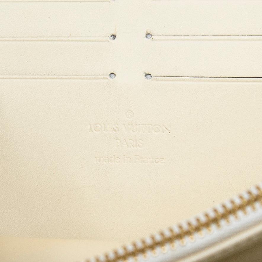 Louis Vuitton White Favori Suhali Wallet