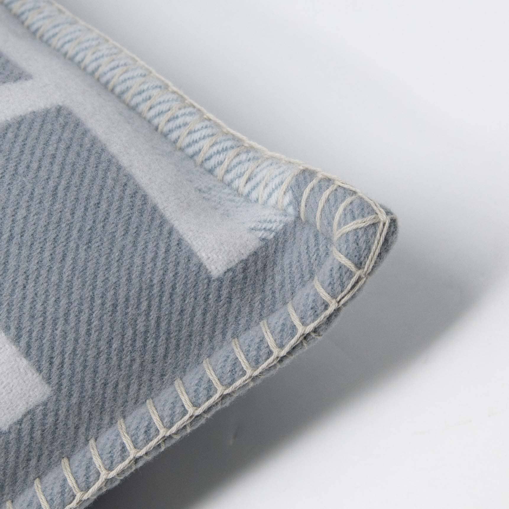 Hermes Gris Perle Ithaque Blanket & Small Pillow