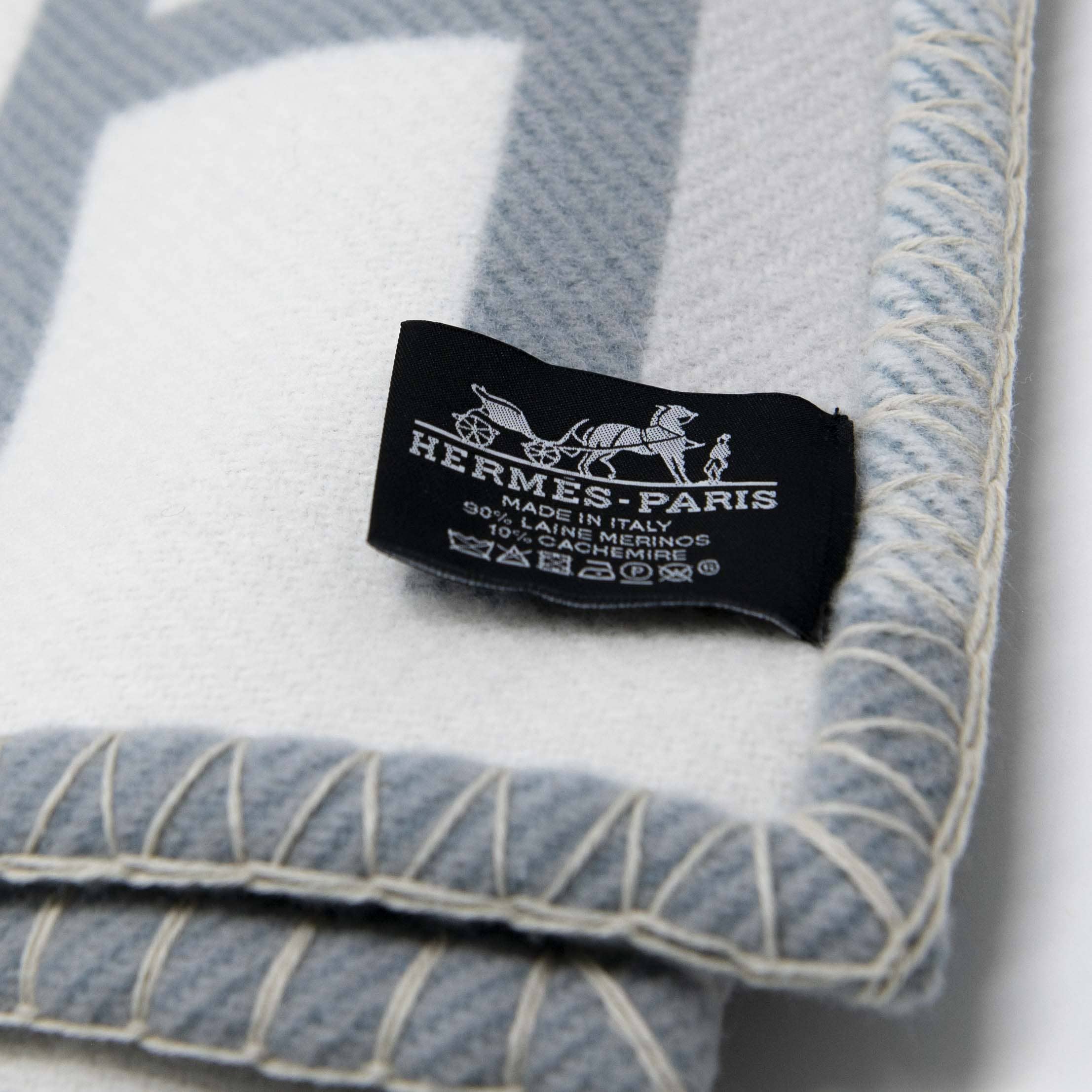 Hermes Gris Perle Ithaque Blanket & Small Pillow
