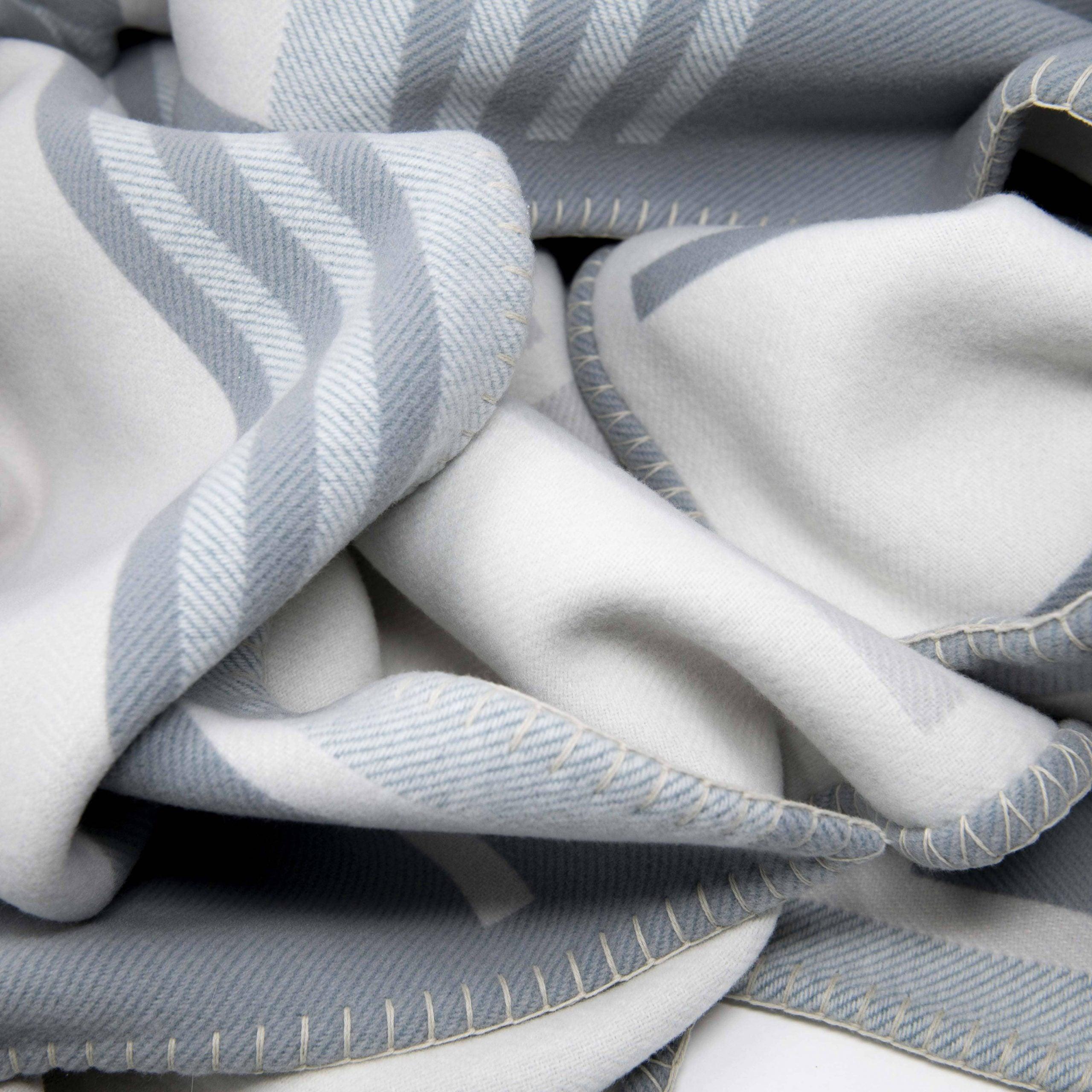Hermes Gris Perle Ithaque Blanket & Small Pillow