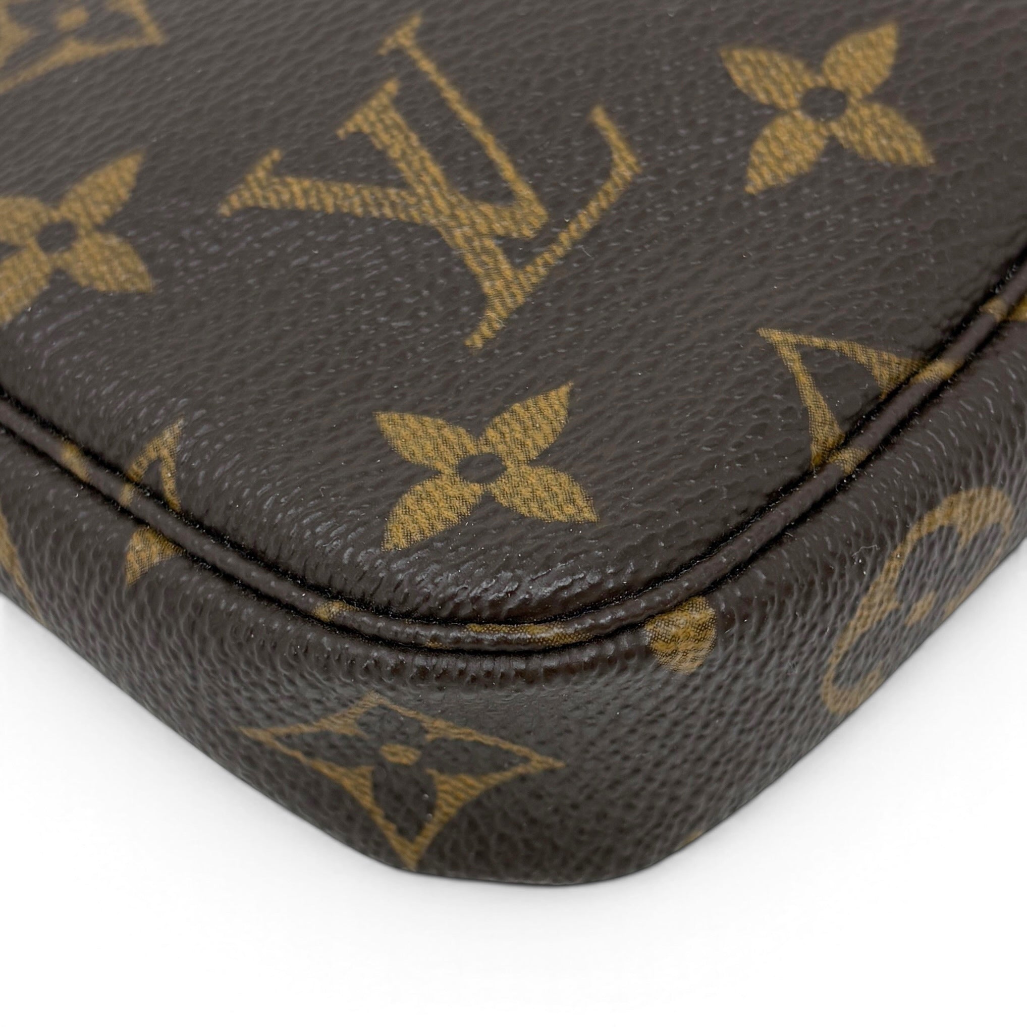Louis Vuitton Monogram Mini Pochette
