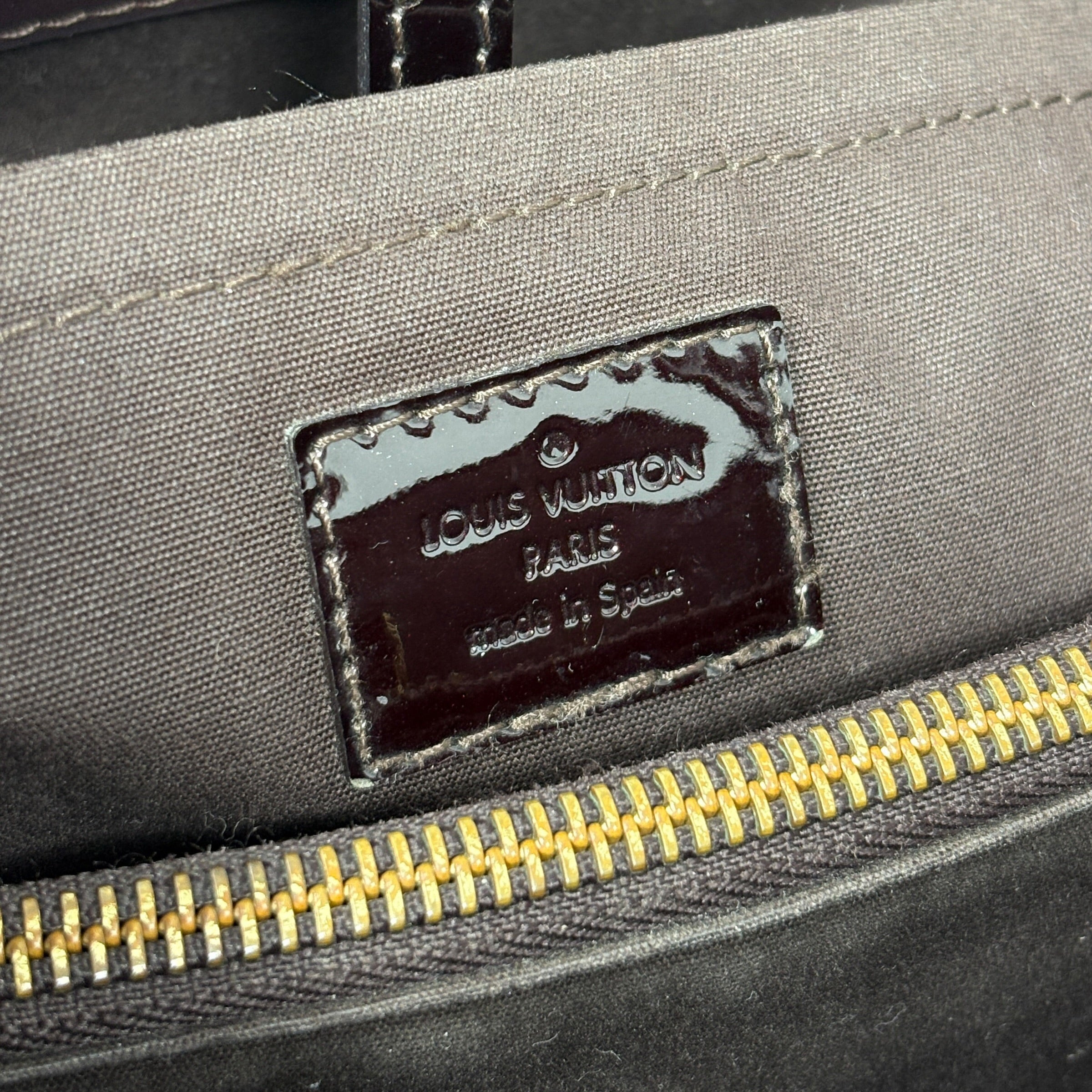 Louis Vuitton Amarante Vernis Montaigne MM