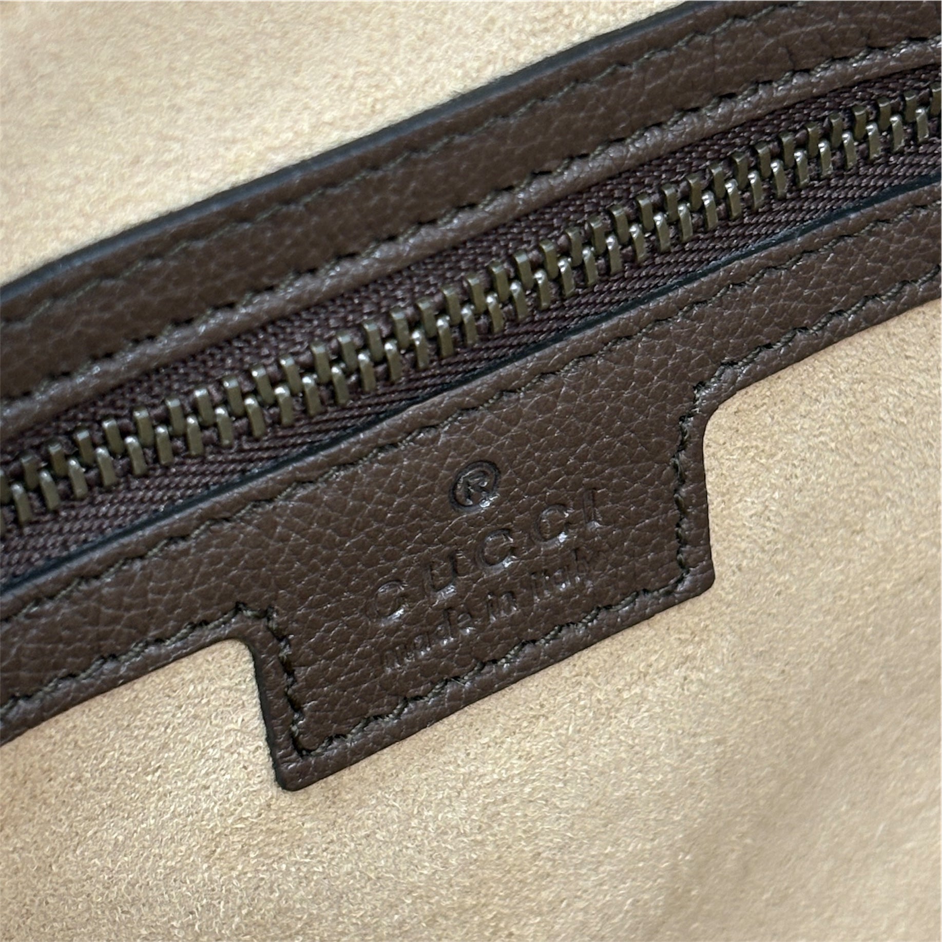Gucci Brown Medium Aphrodite Shoulder Bag