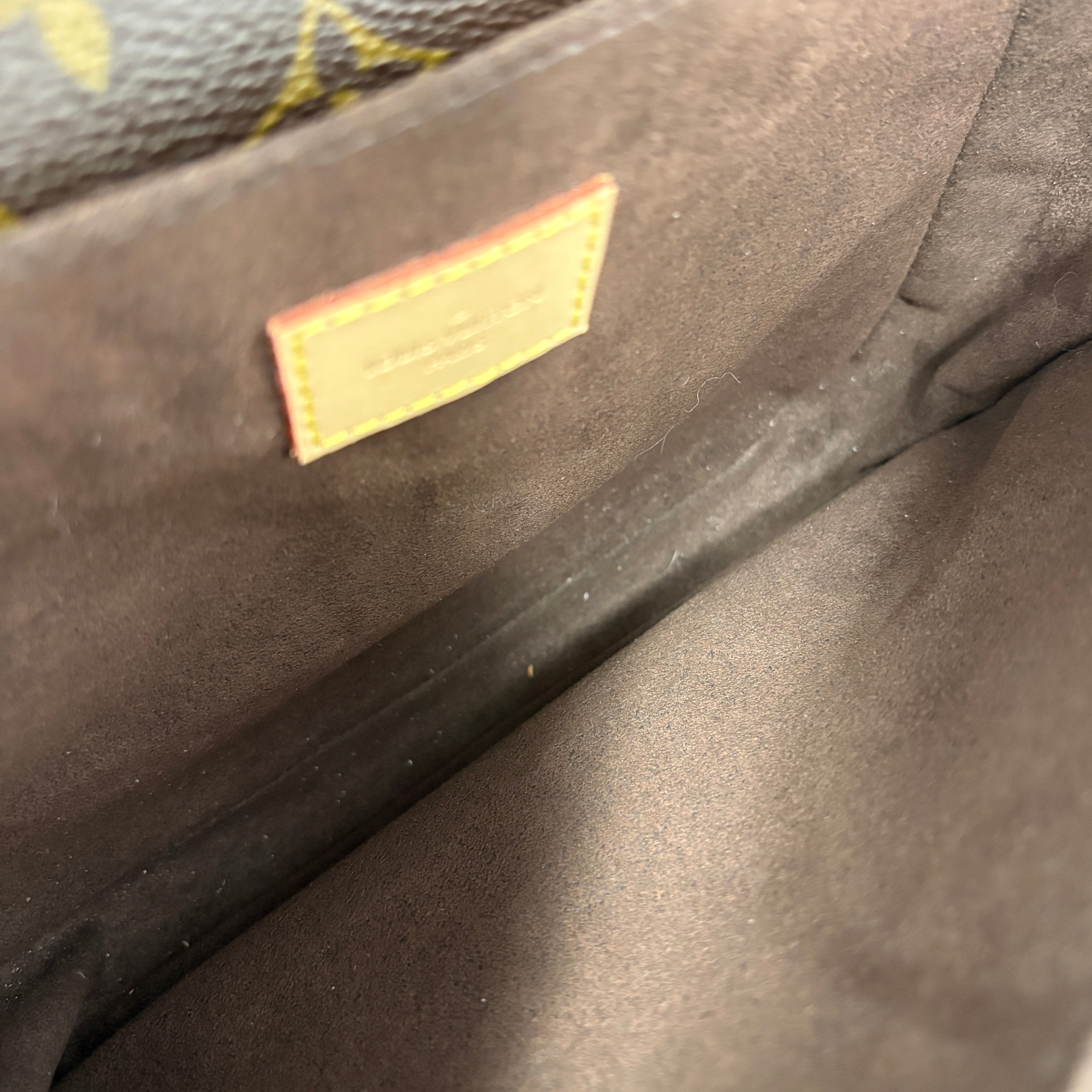 Louis Vuitton Monogram Pochette Metis