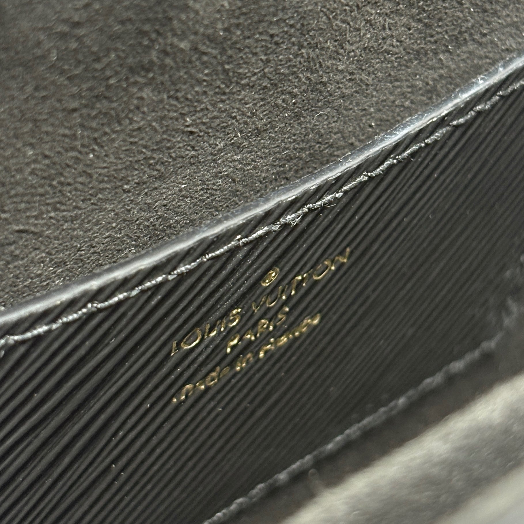 Louis Vuitton Black Epi Twist MM