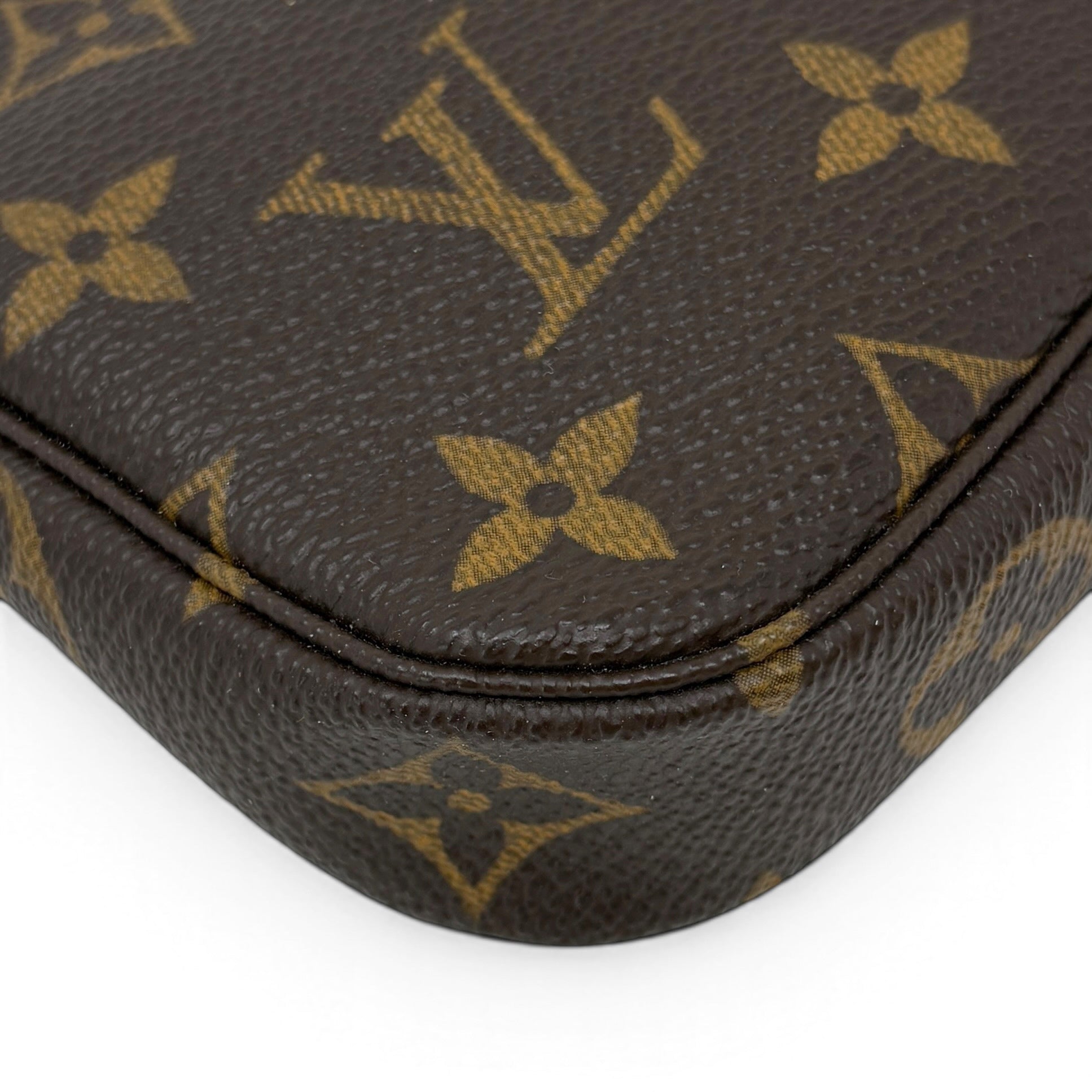 Louis Vuitton Monogram Mini Pochette