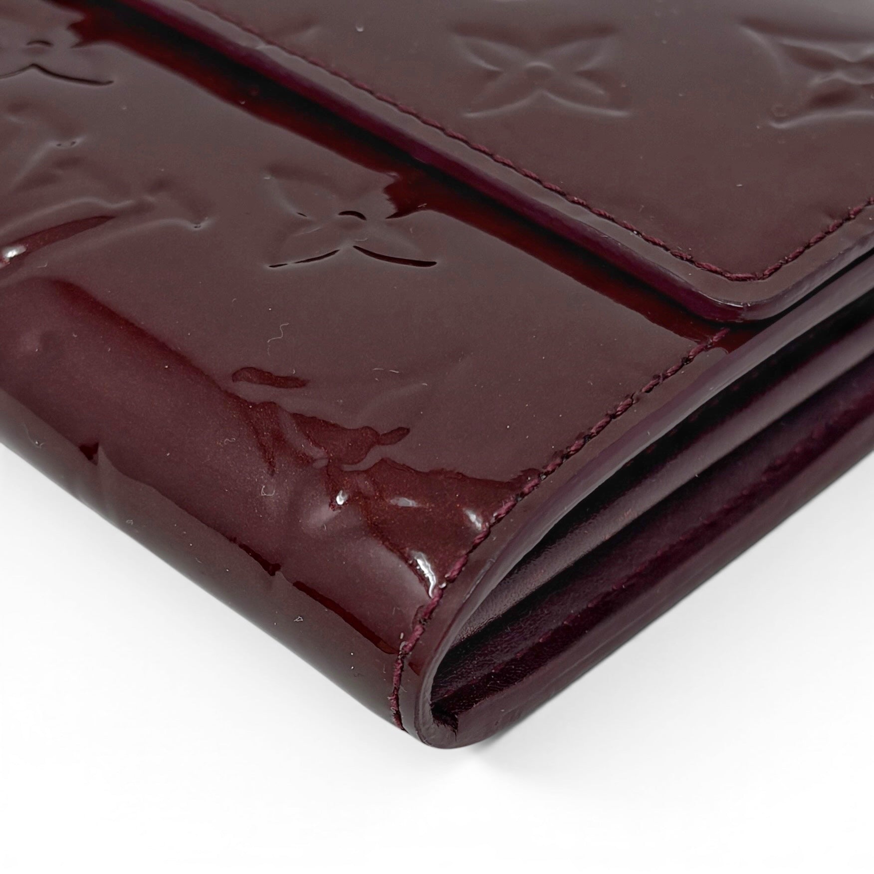 Louis Vuitton Amarante Vernis Sarah Wallet