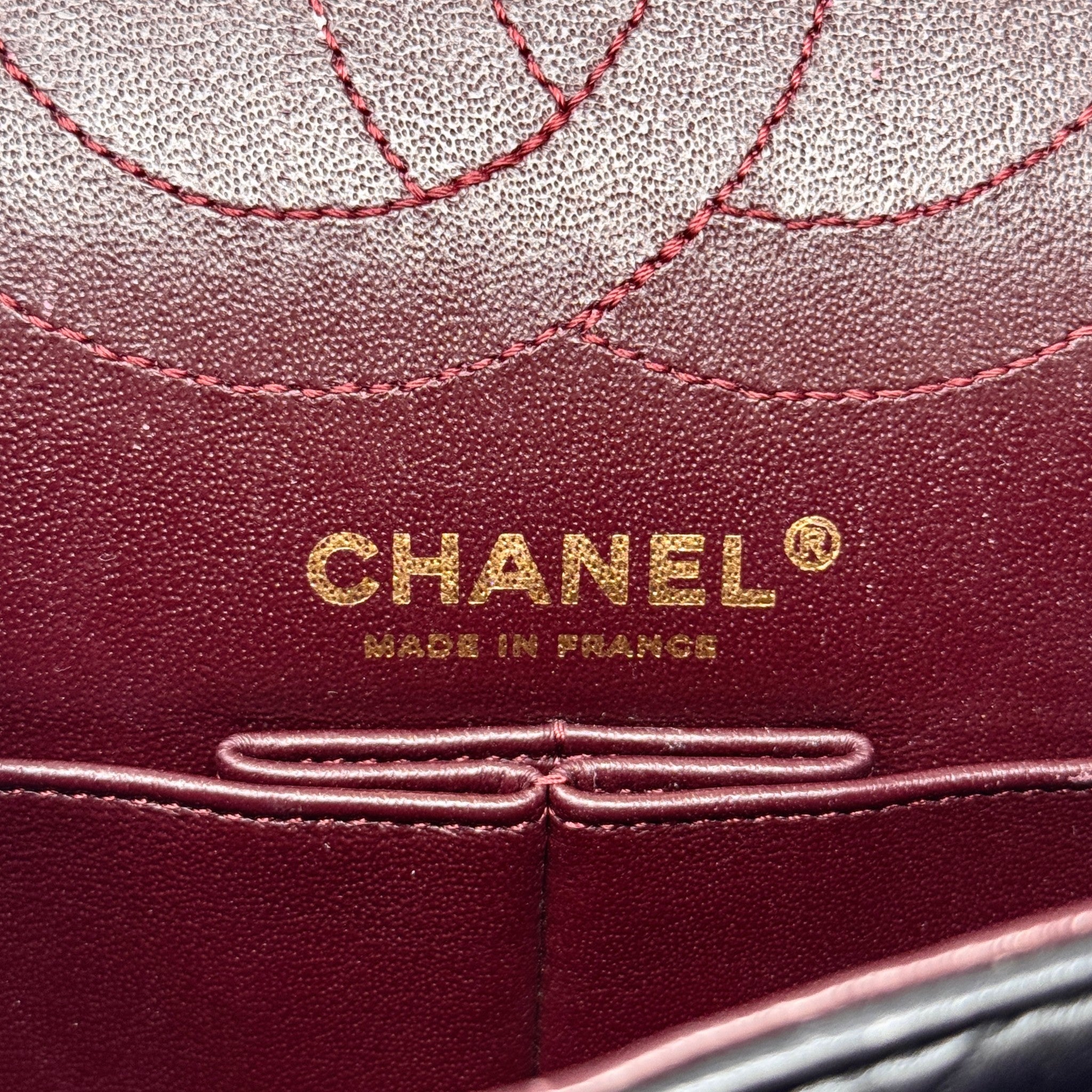 Chanel Black Calfskin 2.55 Reissue 225