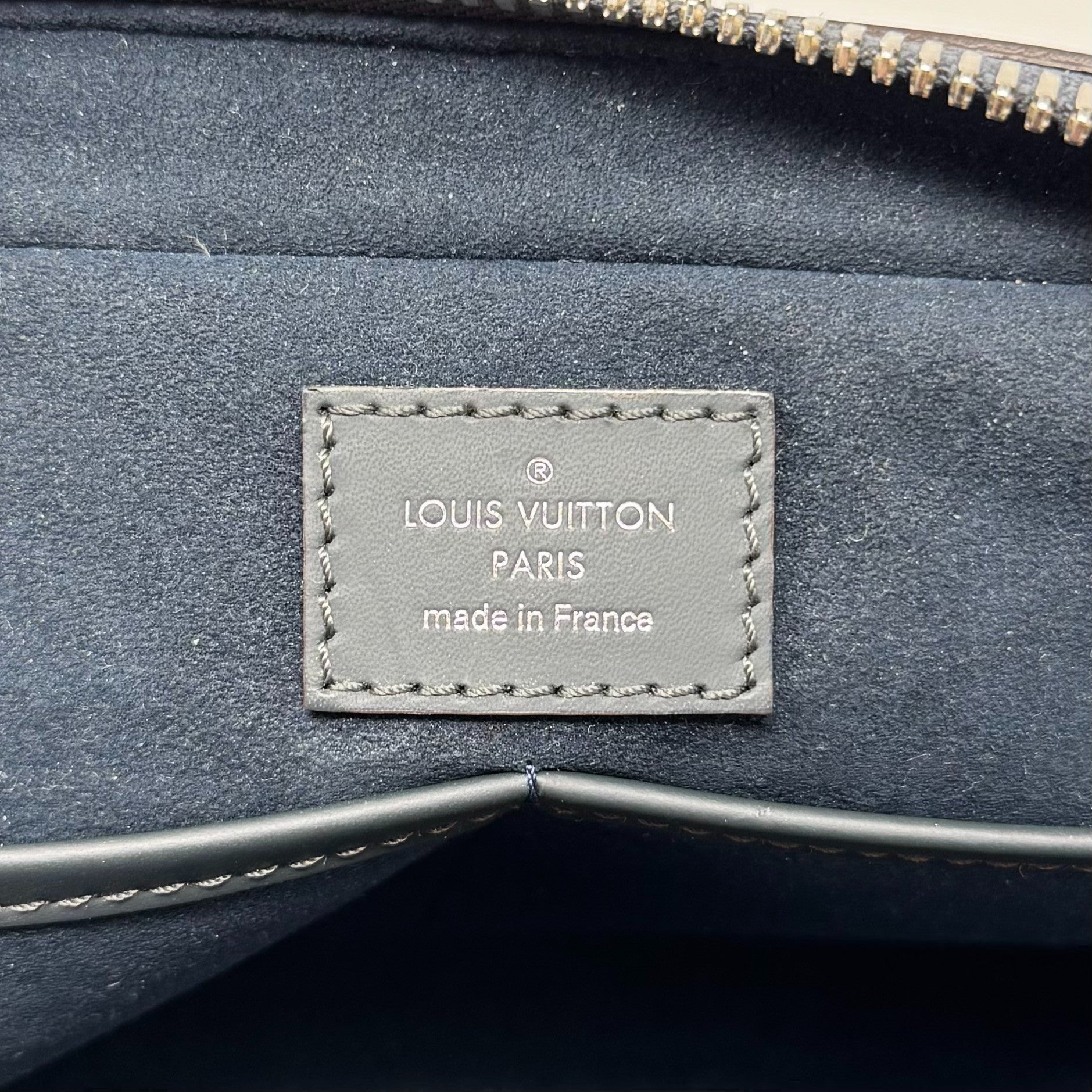 Louis Vuitton Navy Epi Kasai Clutch