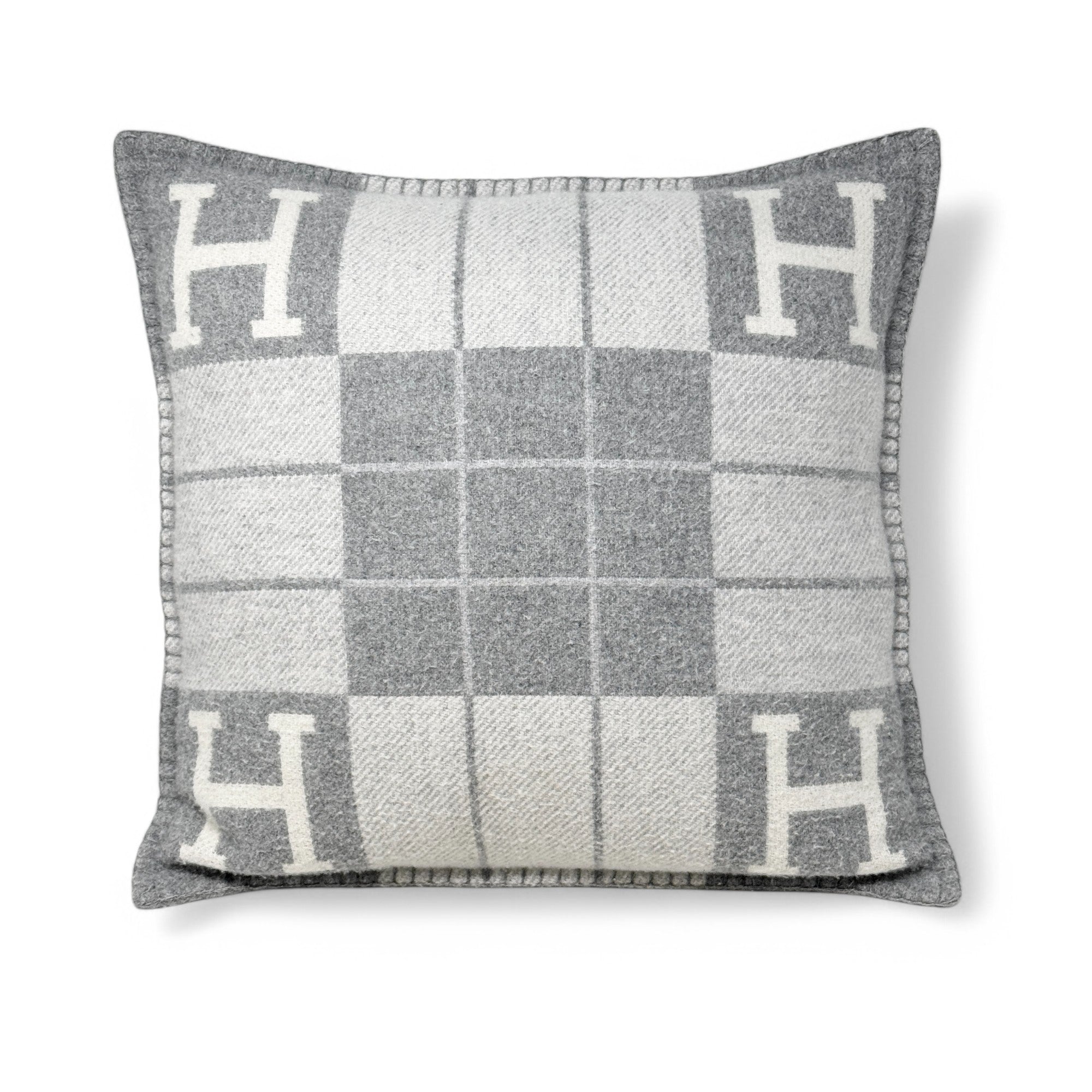 Hermes Ecru Gris Clair Small Avalon Pillow Set