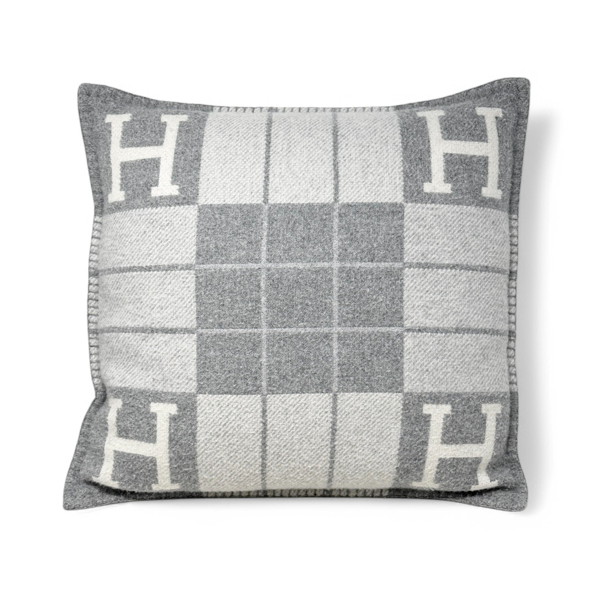 Hermes Ecru Gris Clair Small Avalon Pillow Set