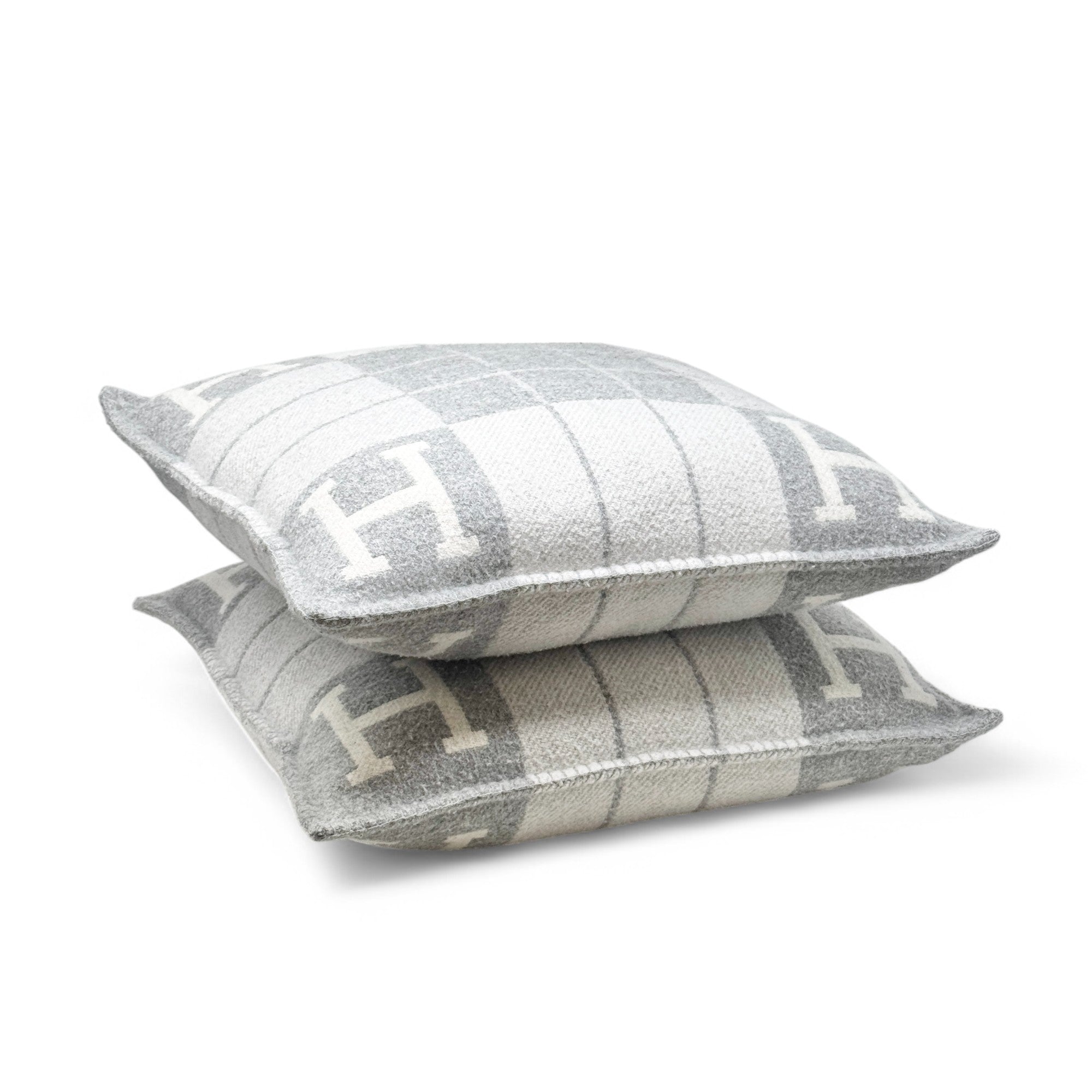 Hermes Ecru Gris Clair Small Avalon Pillow Set