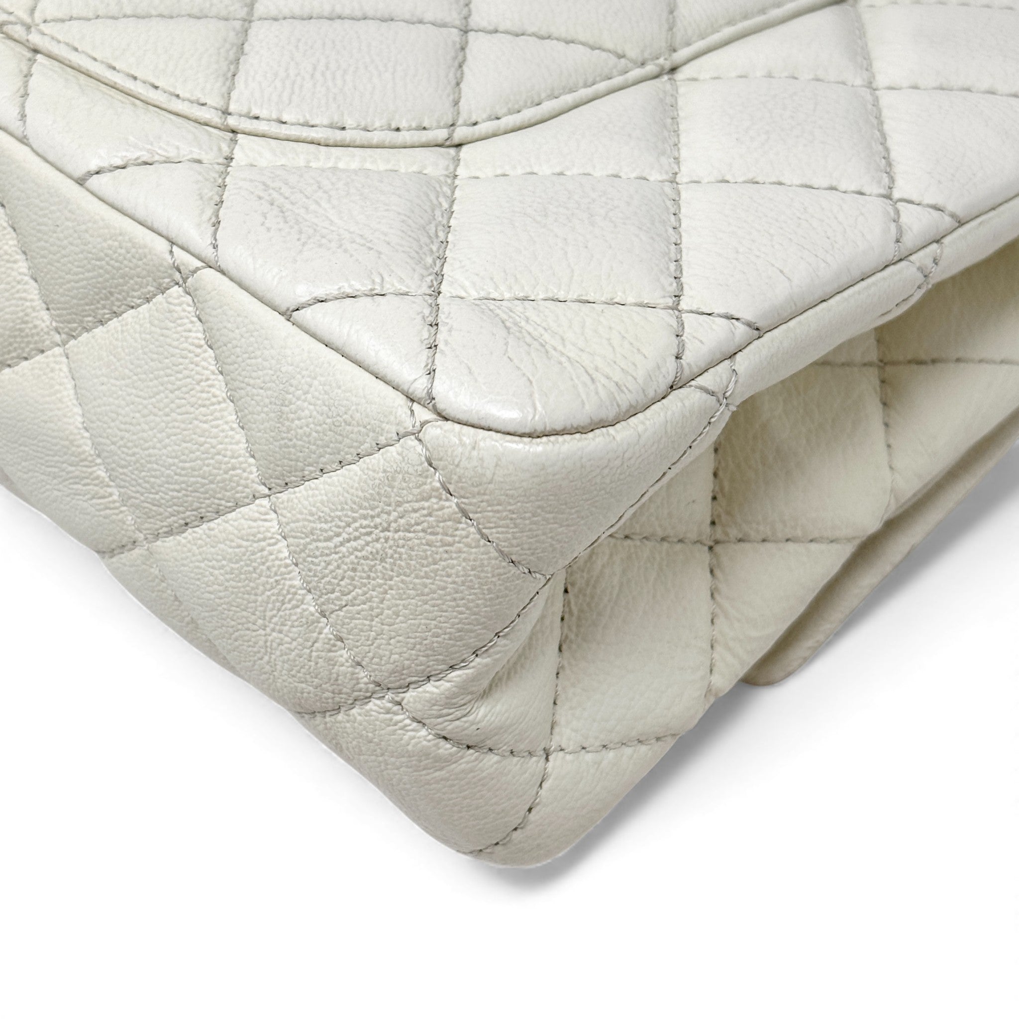 Chanel White Calfskin 2.55 Reissue 227