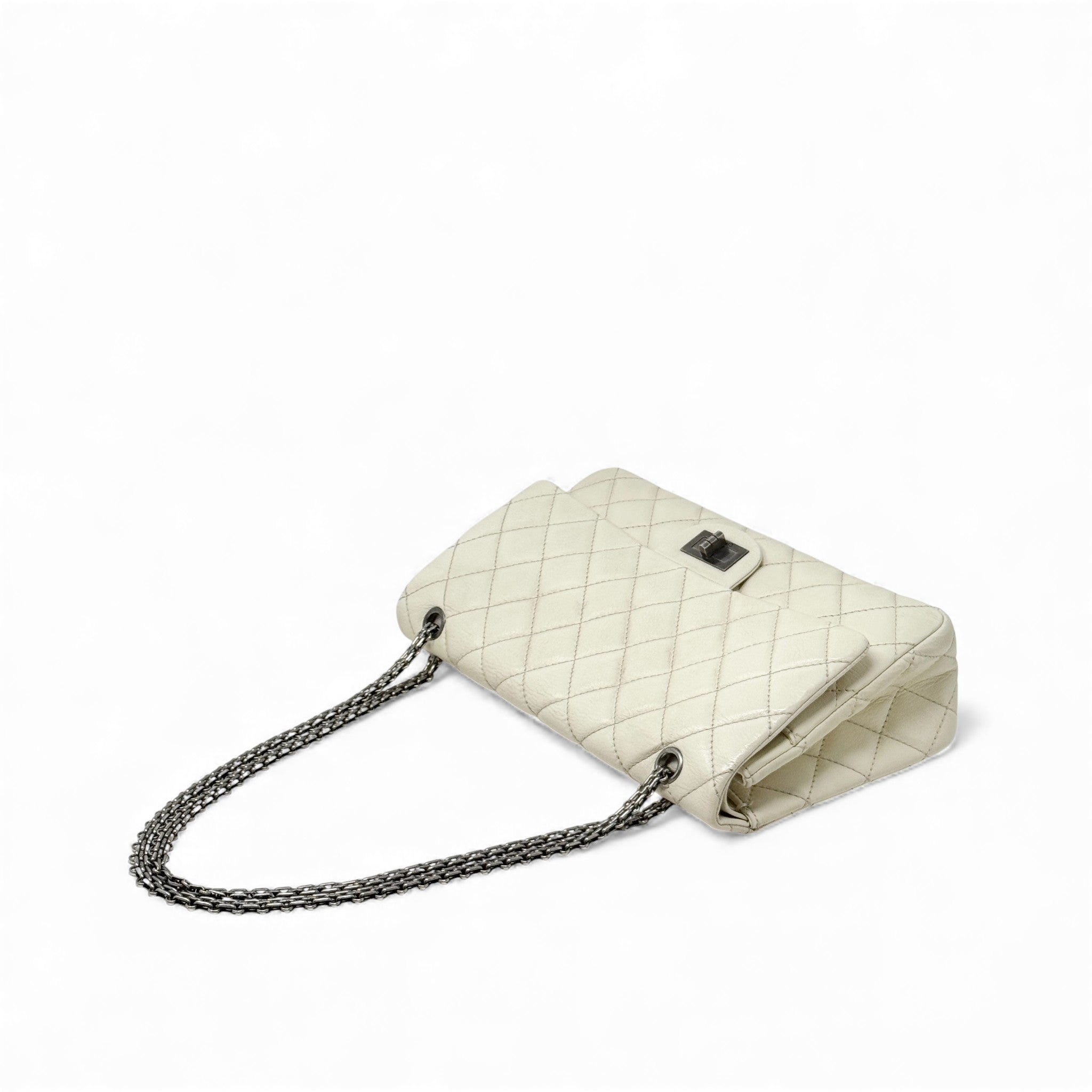 Chanel White Calfskin 2.55 Reissue 227