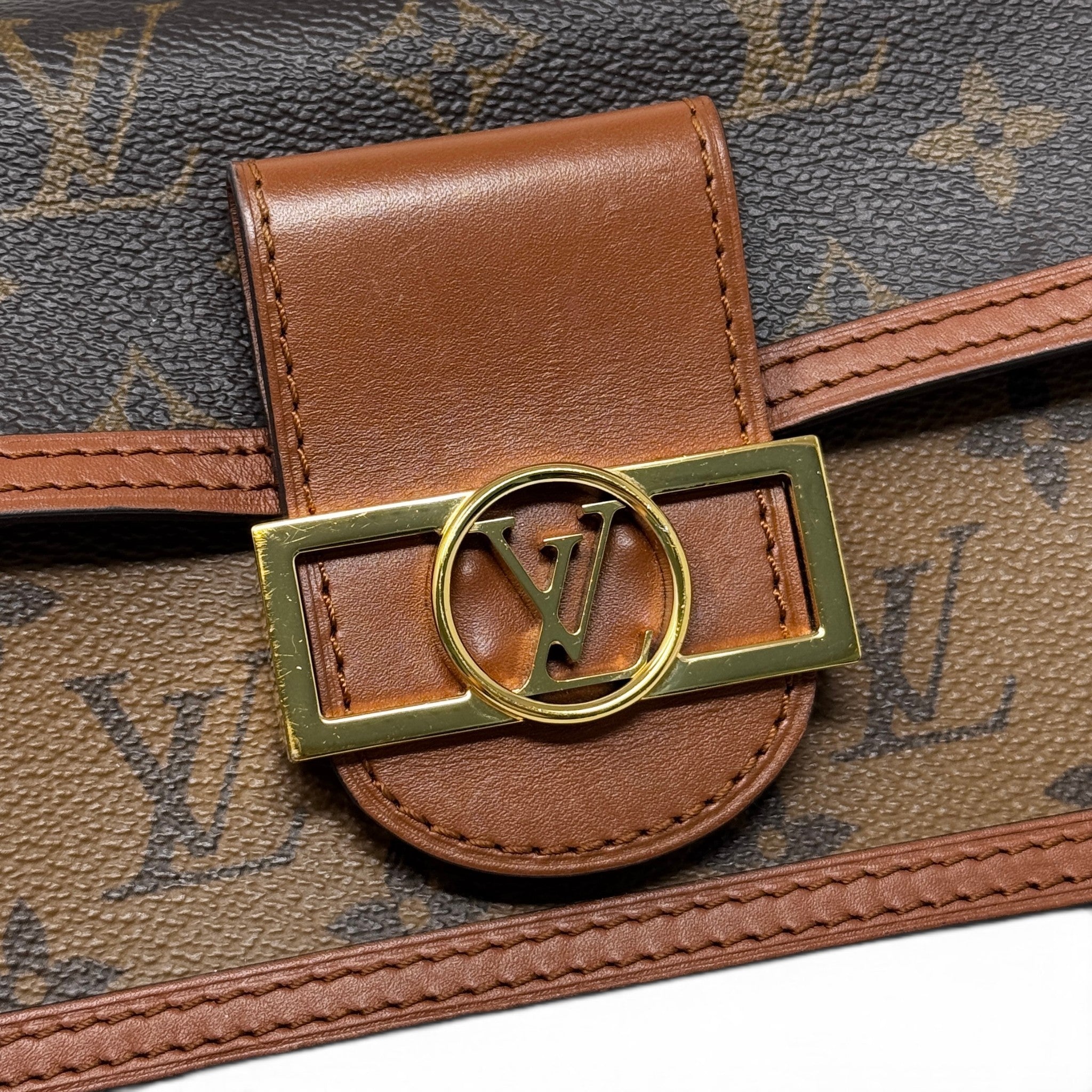 Louis Vuitton Reverse Monogram Dauphine Chain Wallet