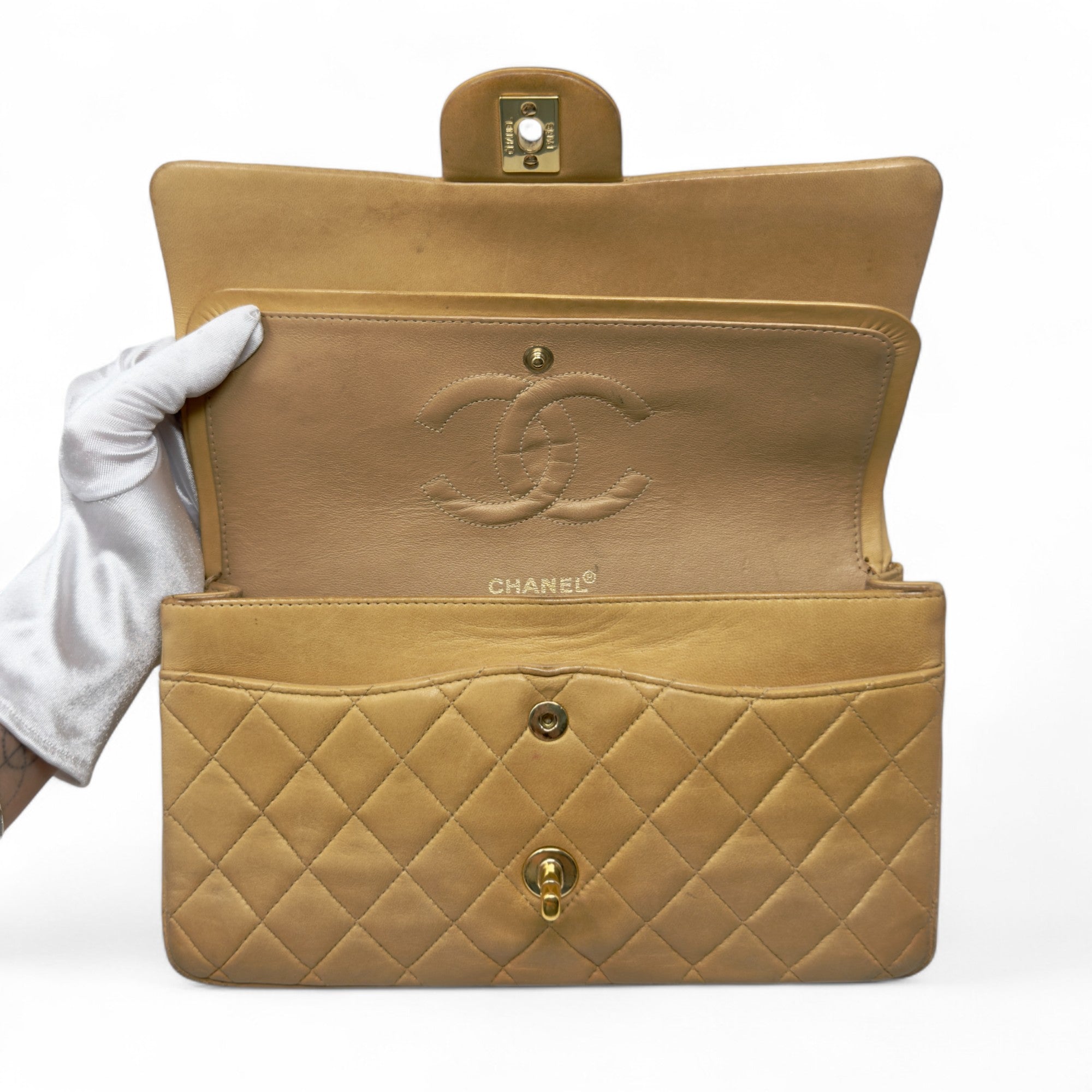 Chanel Beige Medium Vintage Classic Flap