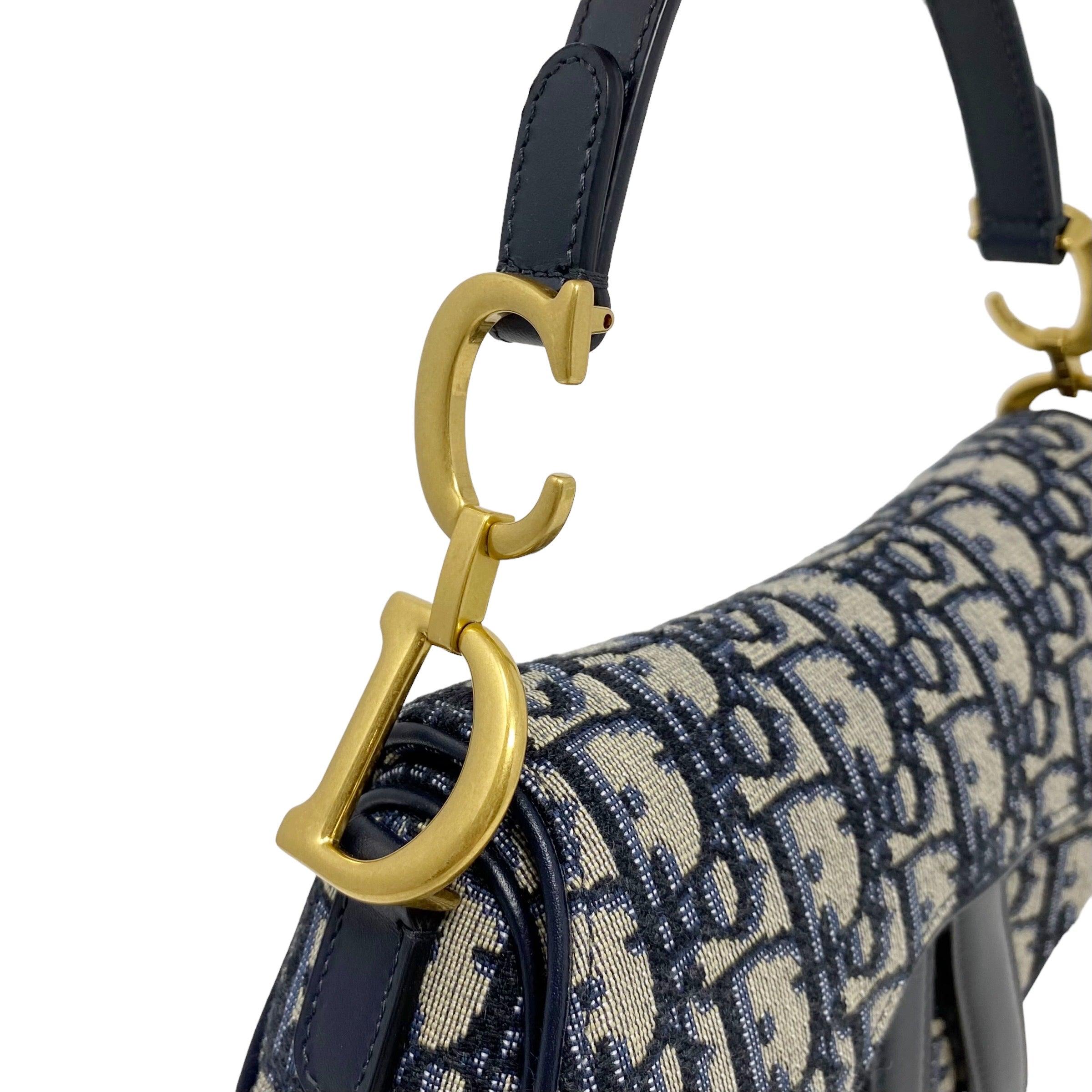 Navy dior saddle clearance bag