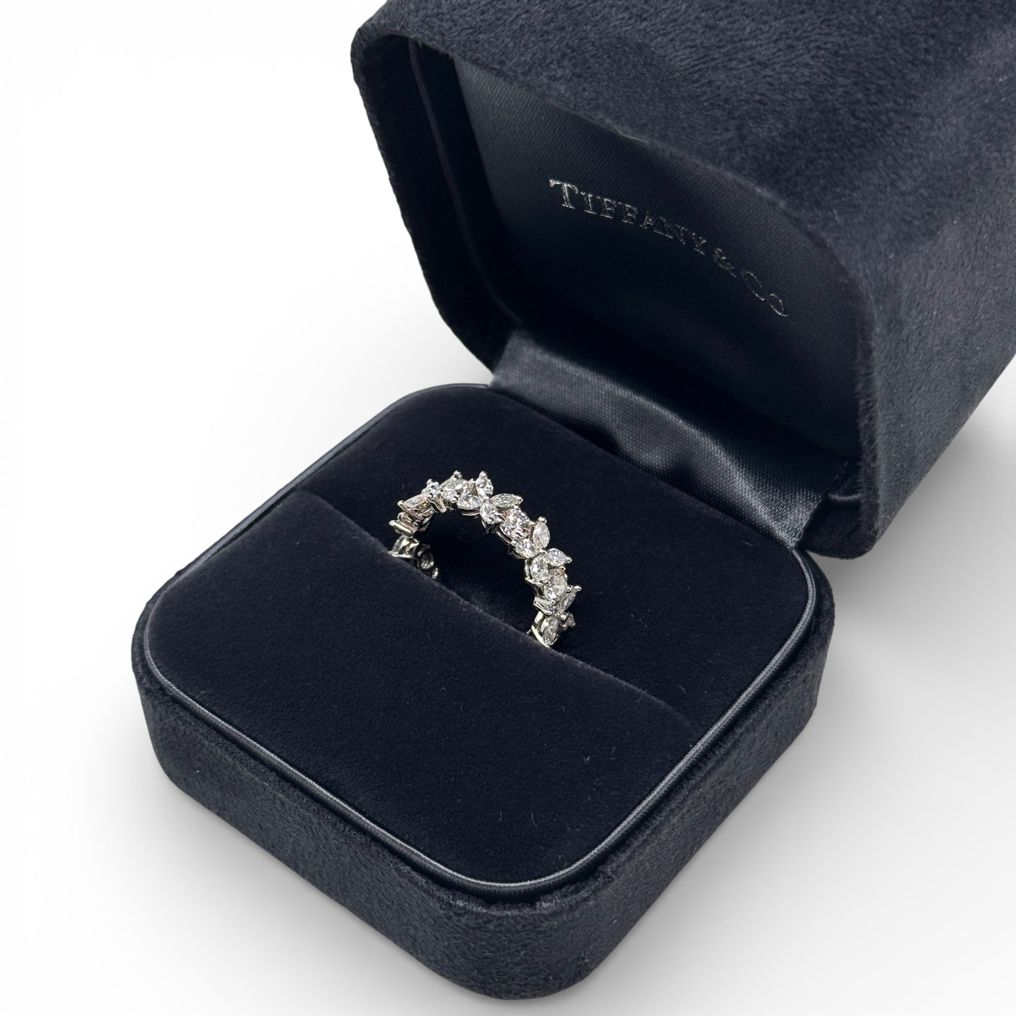 Tiffany & Co. Platinum Victoria Alternating Diamond Ring